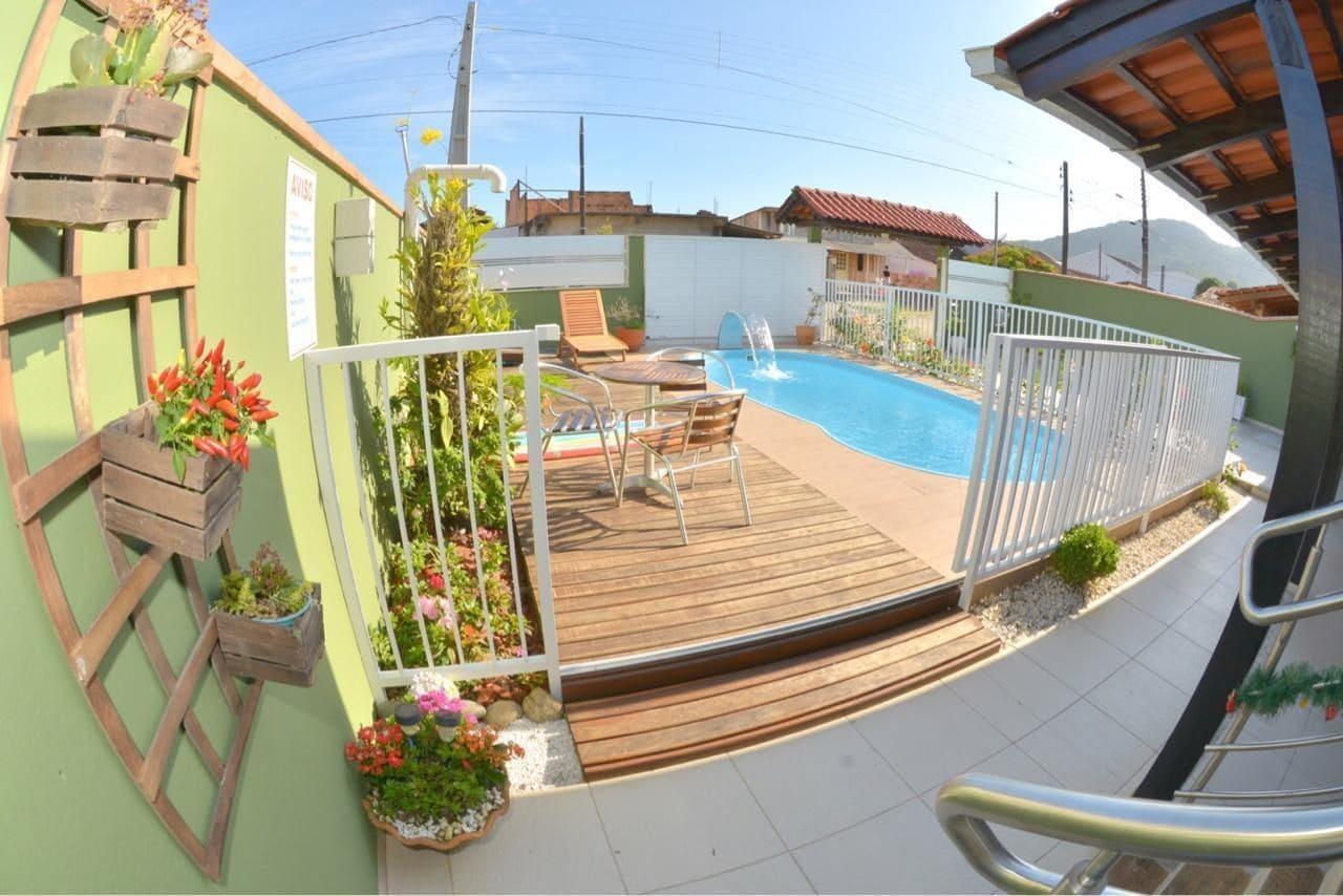 Vista Piscina Pousada Mar de Almirante