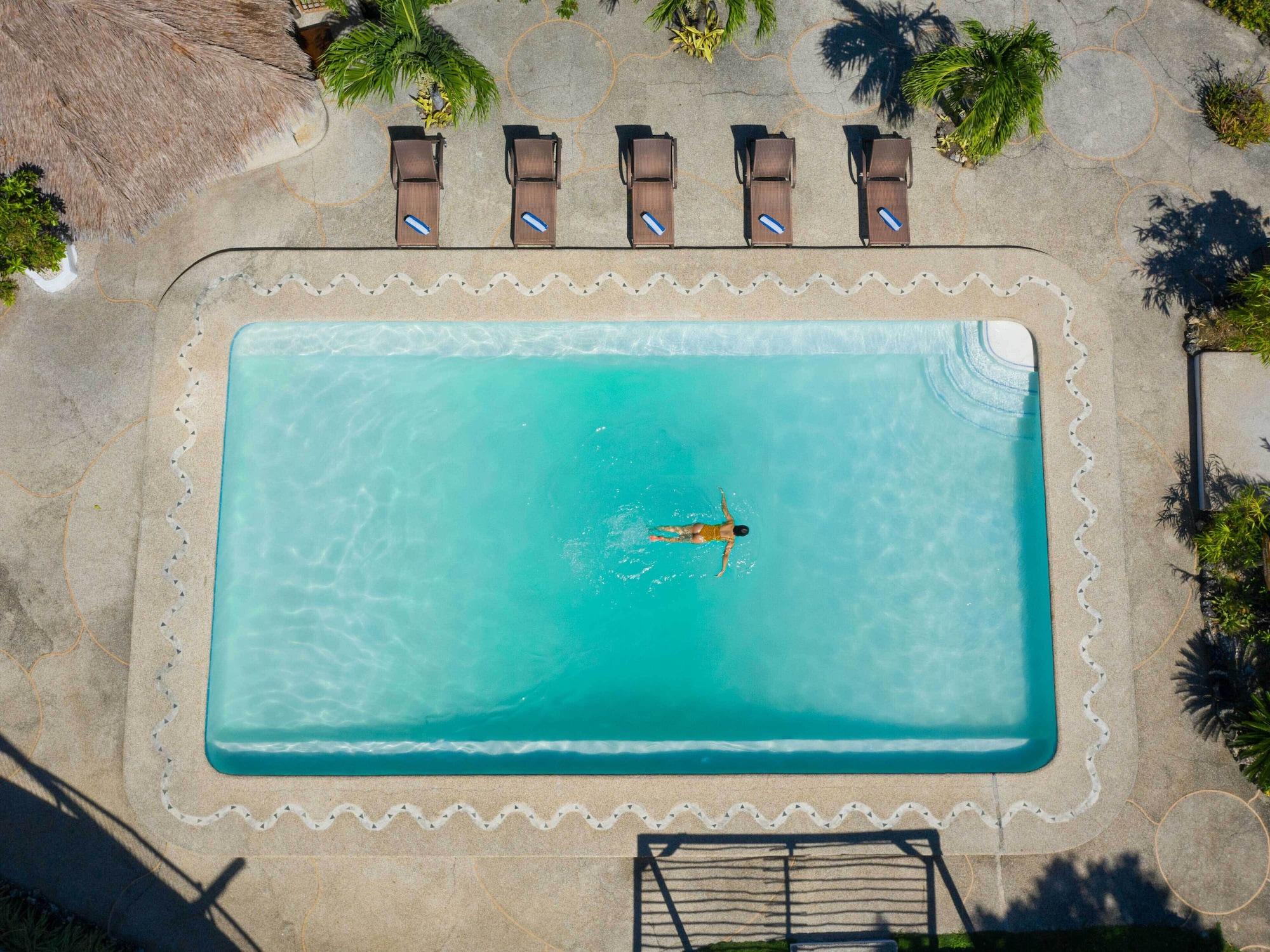 Vista Piscina Granada Beach Resort - Adults Only