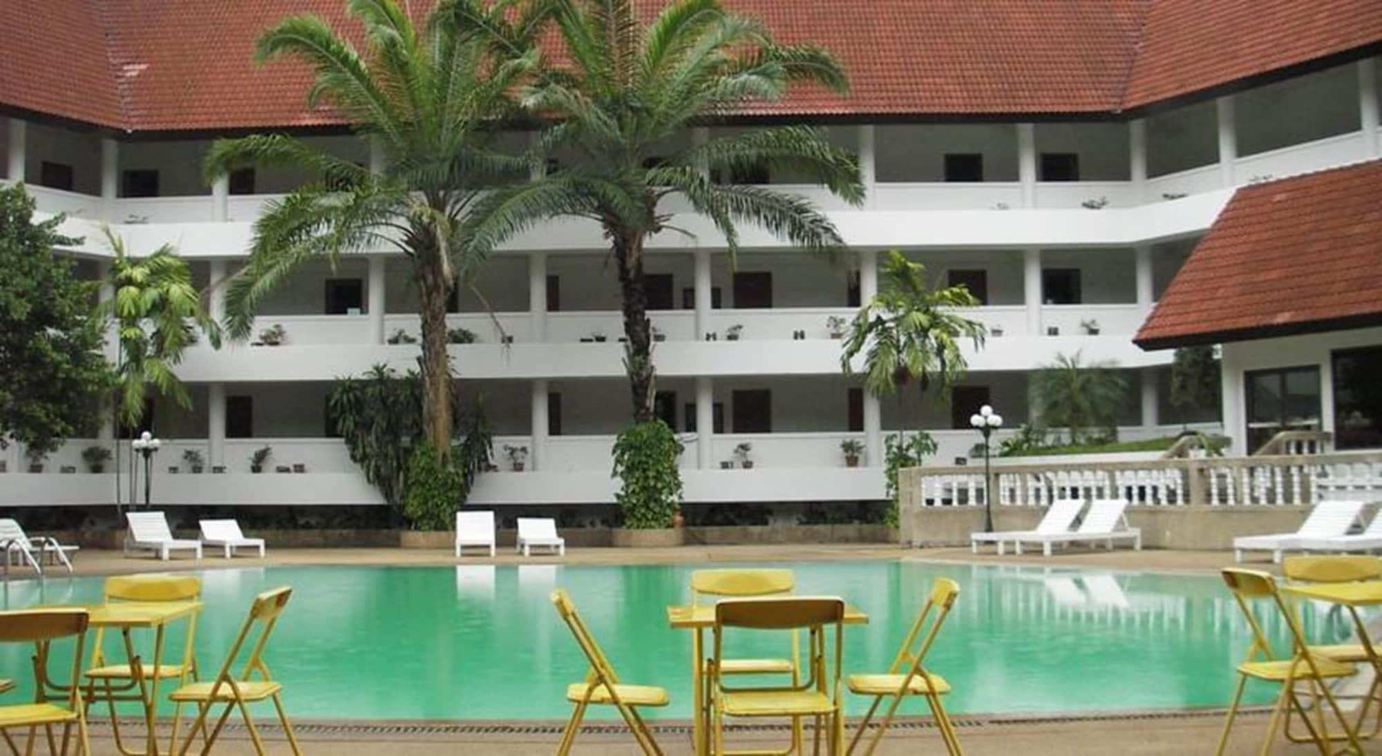 Vista Piscina Pailyn Sukhothai