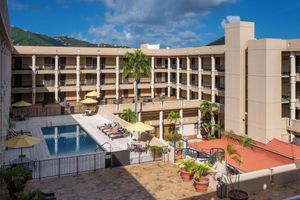 Alojamiento - Windward Passage Hotel