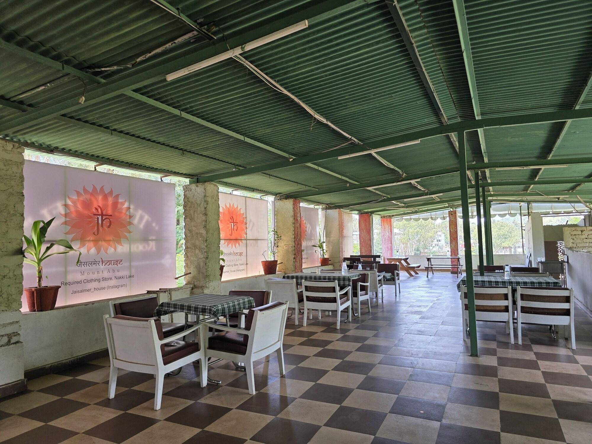 Restaurant Ramma TheHotel - Nakki Lake -200mtr