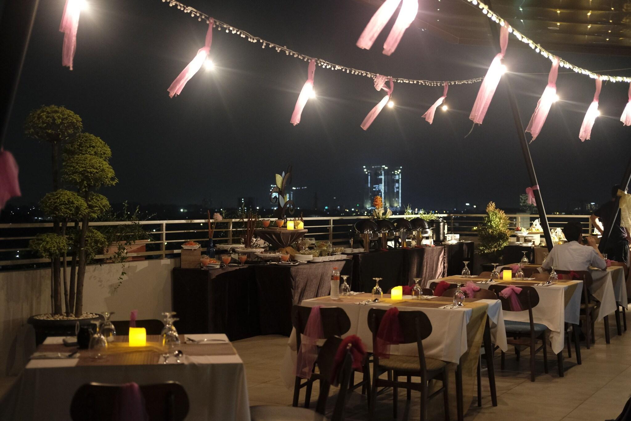 Varios Ayola Lippo Cikarang