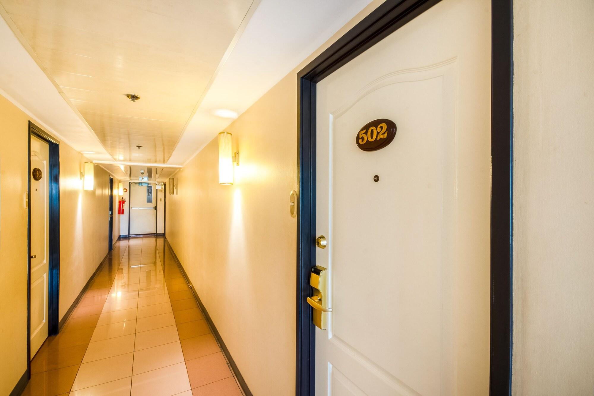 Varios Palladium Suites Hotel