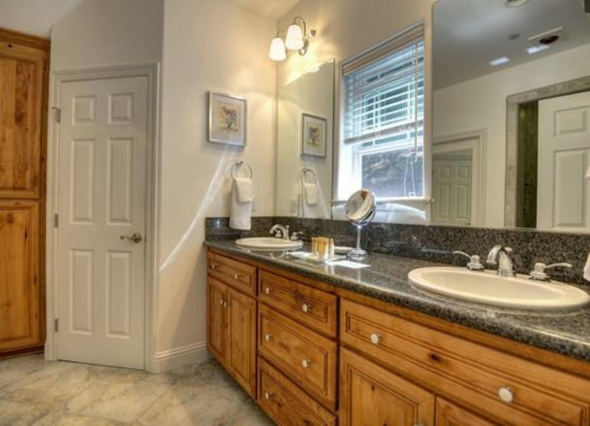 Equipamiento de Habitación North Canyon Inn