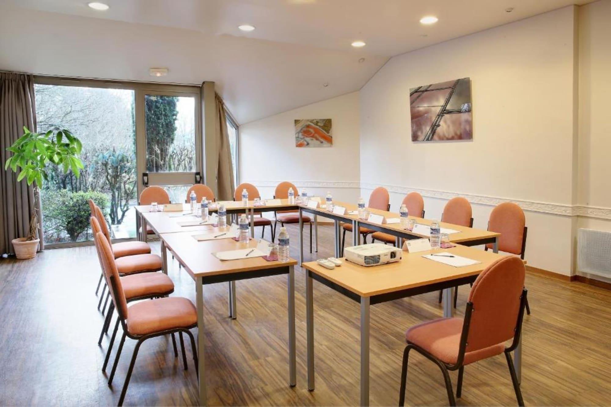 Sala de Reuniones Best Western Auray Le Loch