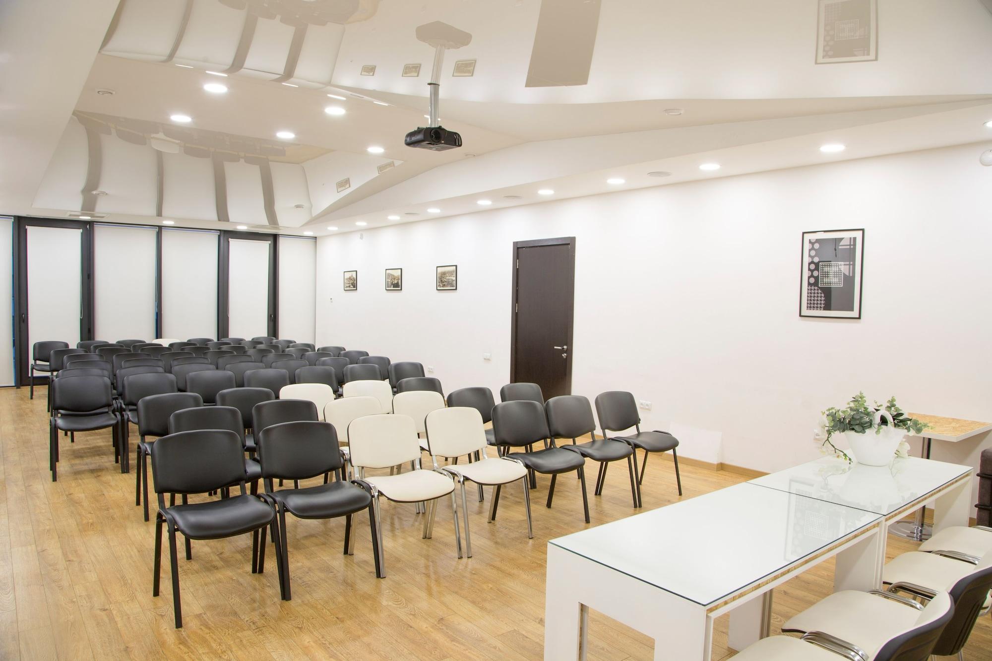 Sala de Reuniones Iveria Inn Tbilisi