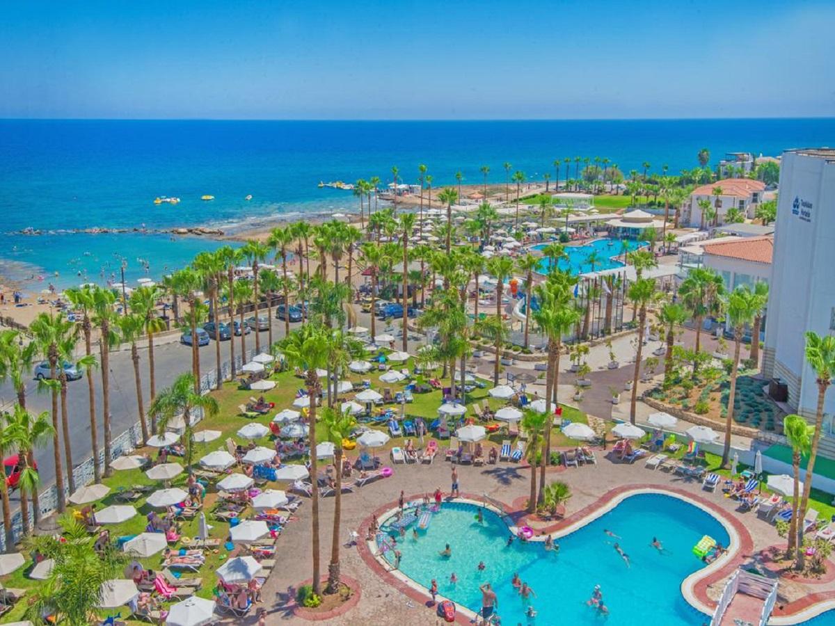 Playa Anastasia Beach Hotel