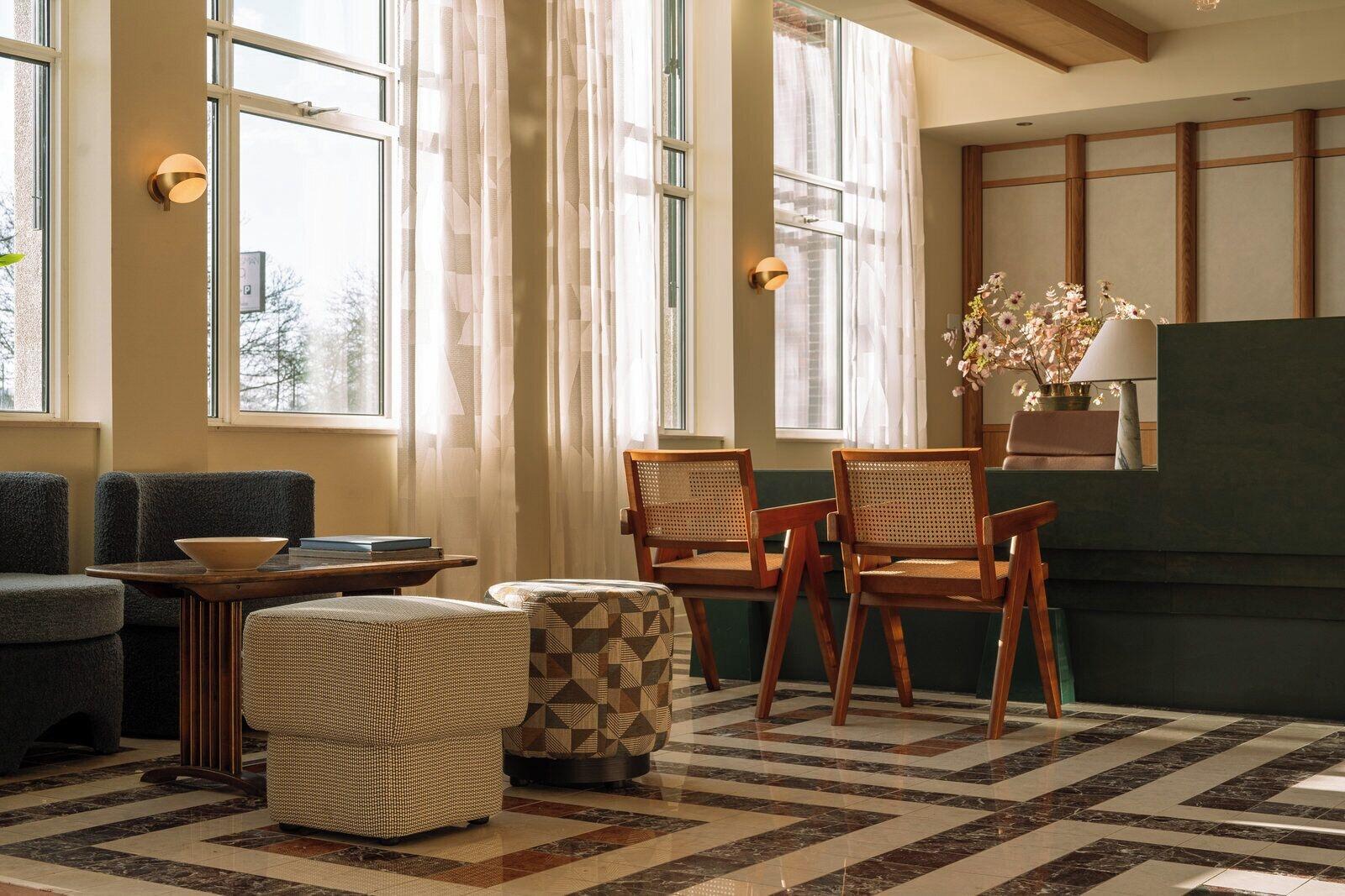 Vista Lobby De Plesman Hotel The Hague