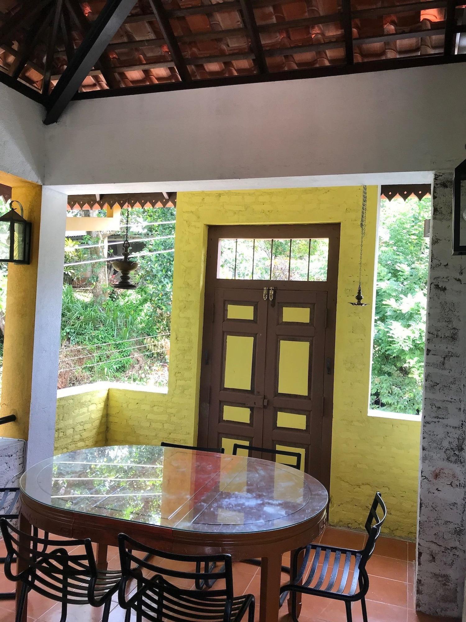 Restaurant Blue Pillars Kandy