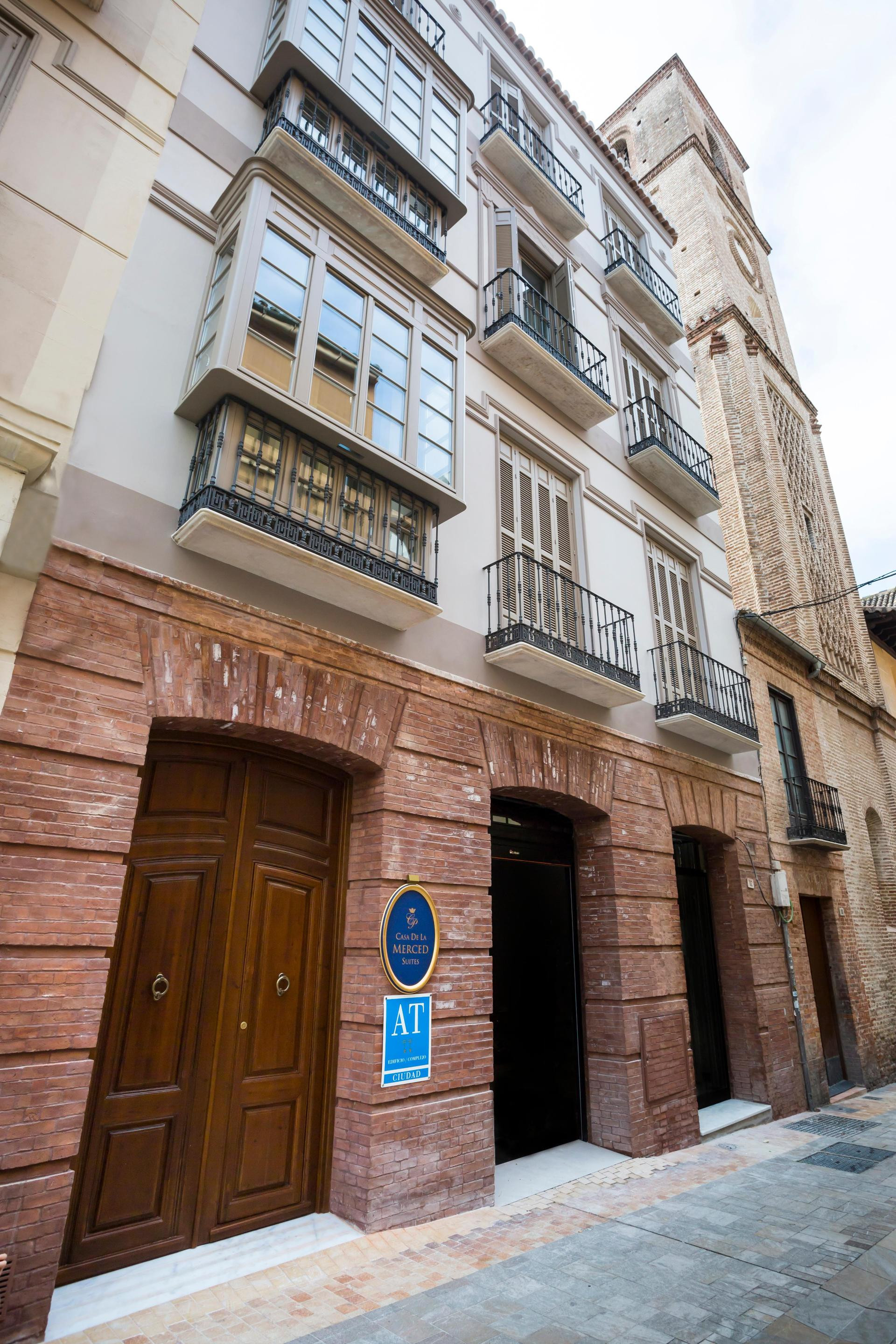 Vista Exterior Casa de la Merced Suites