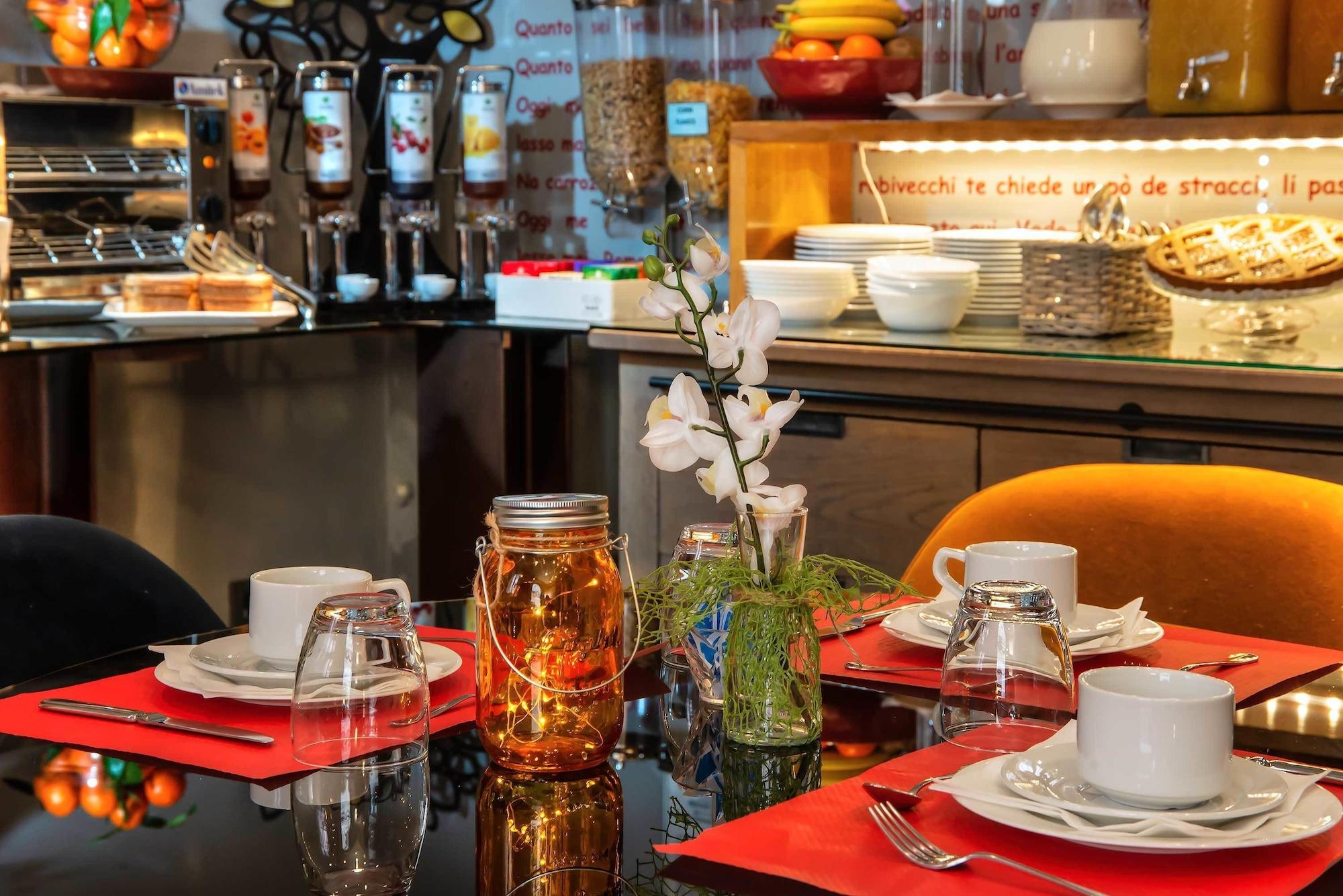 Restaurant Hotel Navona Colors