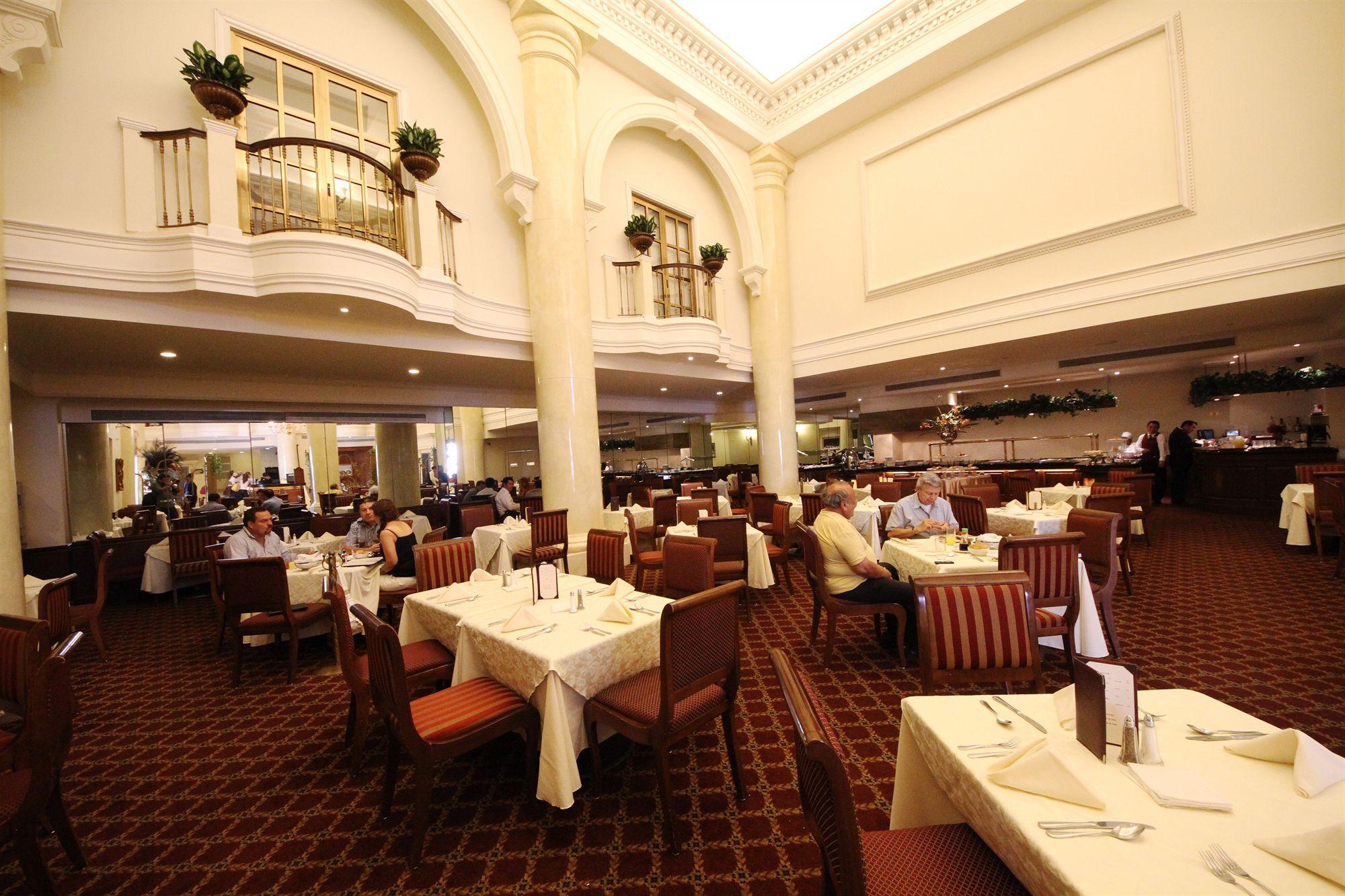 Restaurant Safi Royal Luxury Centro