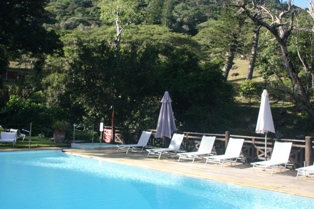 Vista Piscina Hotel Evasion