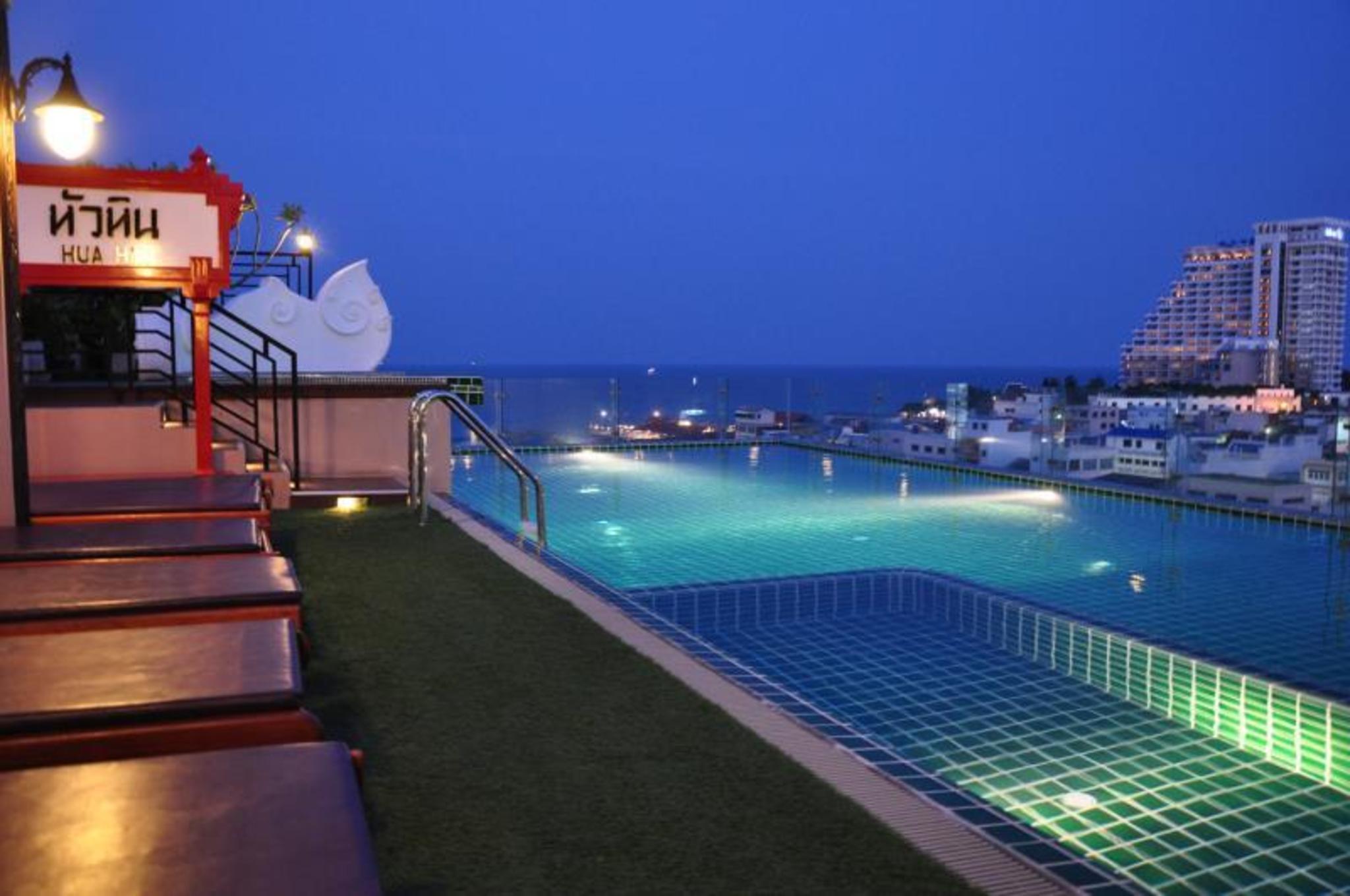 Vista Piscina Chalelarn Hotel