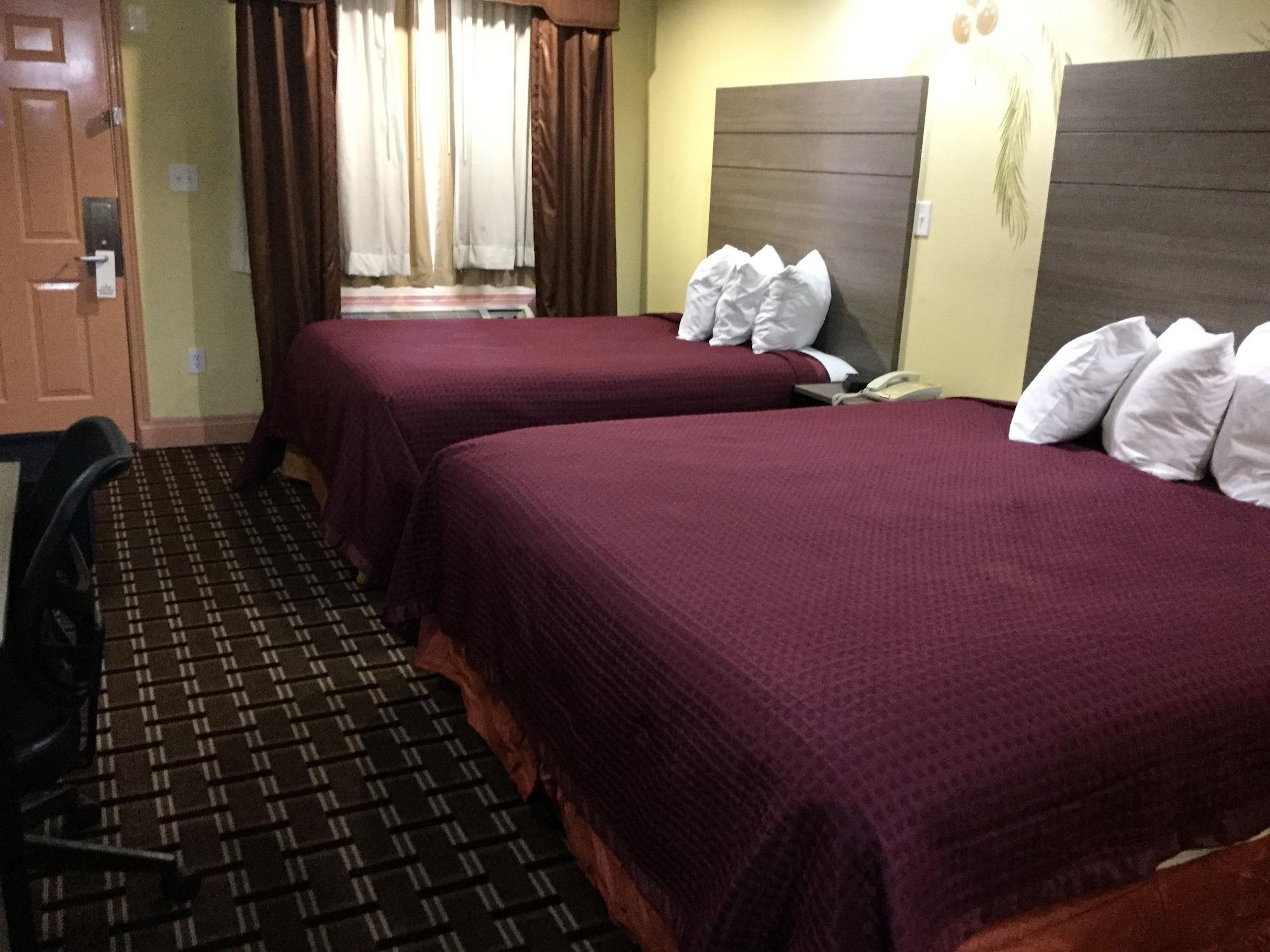 Comodidades del Alojamiento Luxury Inn and Suites Seaworld Lackland