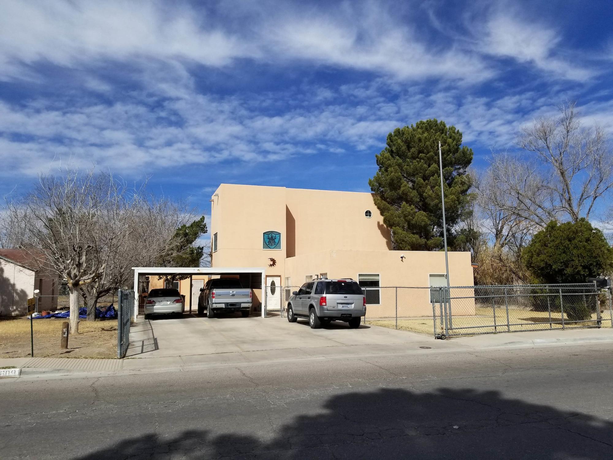 Varios Suite Red Wolf