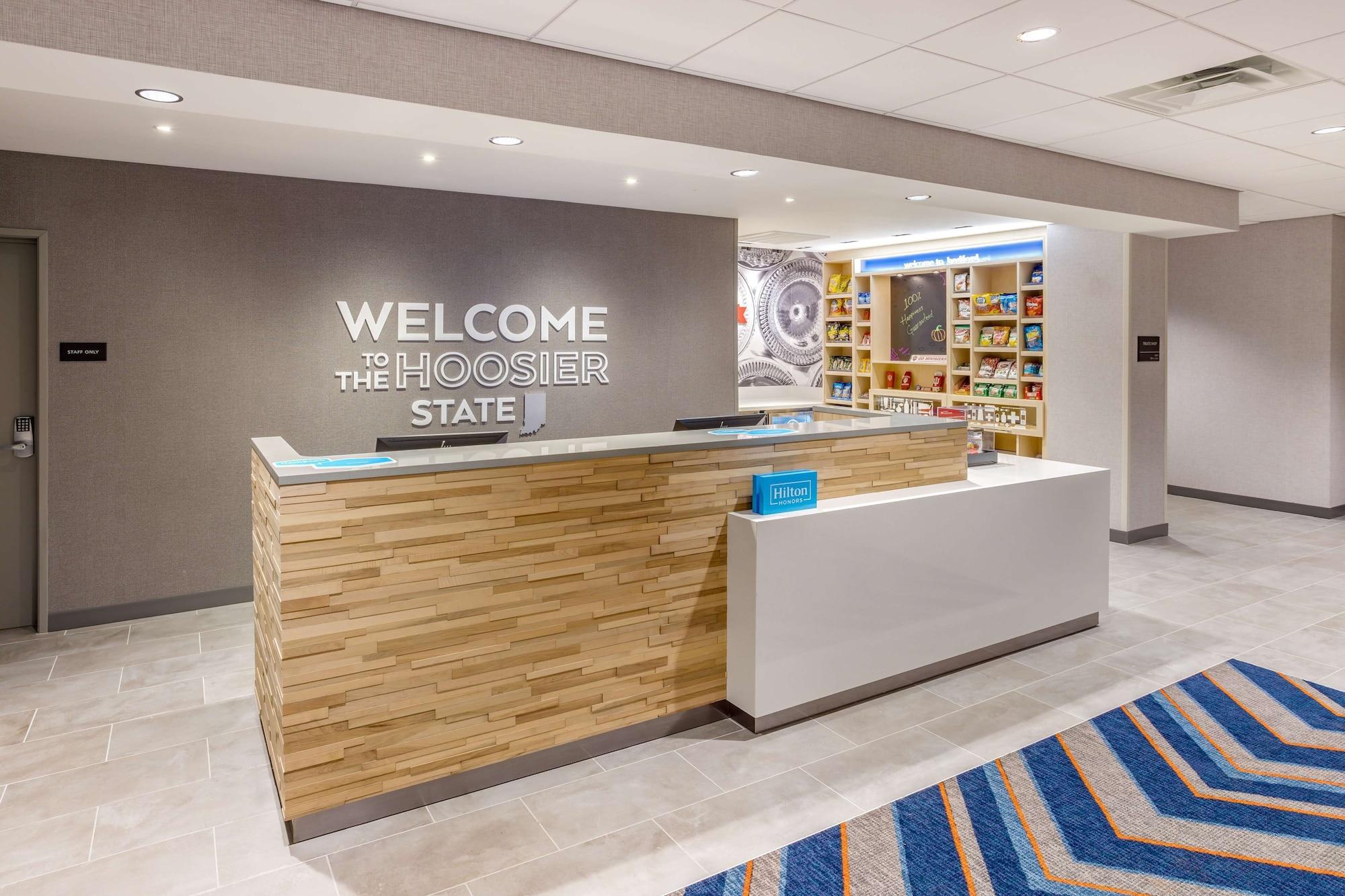 Vista Lobby Hampton Inn by Hilton Bedford