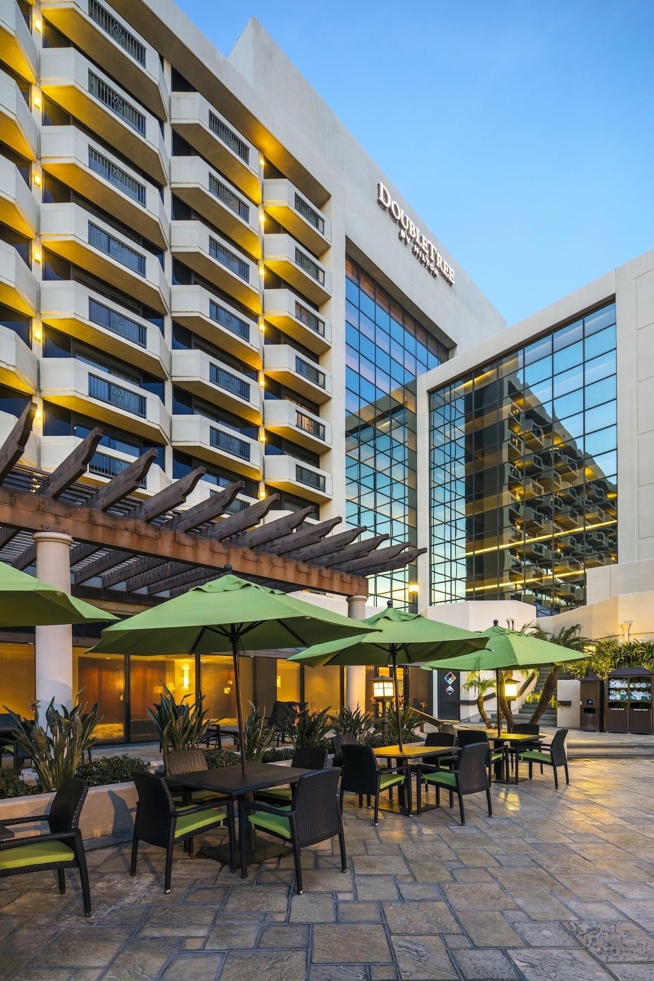 Vista Exterior DoubleTree by Hilton San Jose