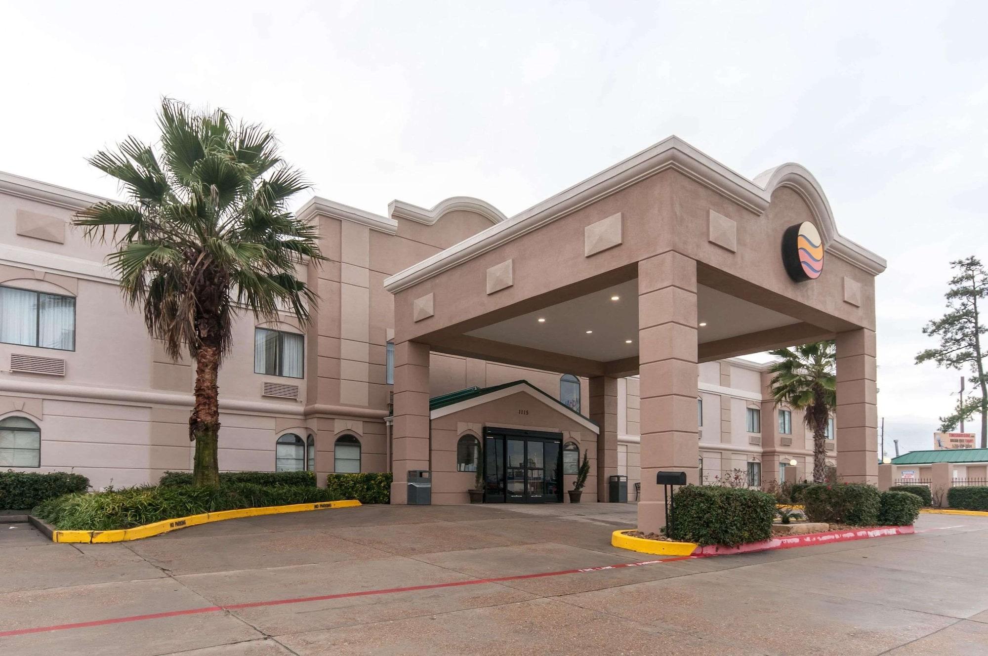 Vista Exterior Comfort Inn North Conroe