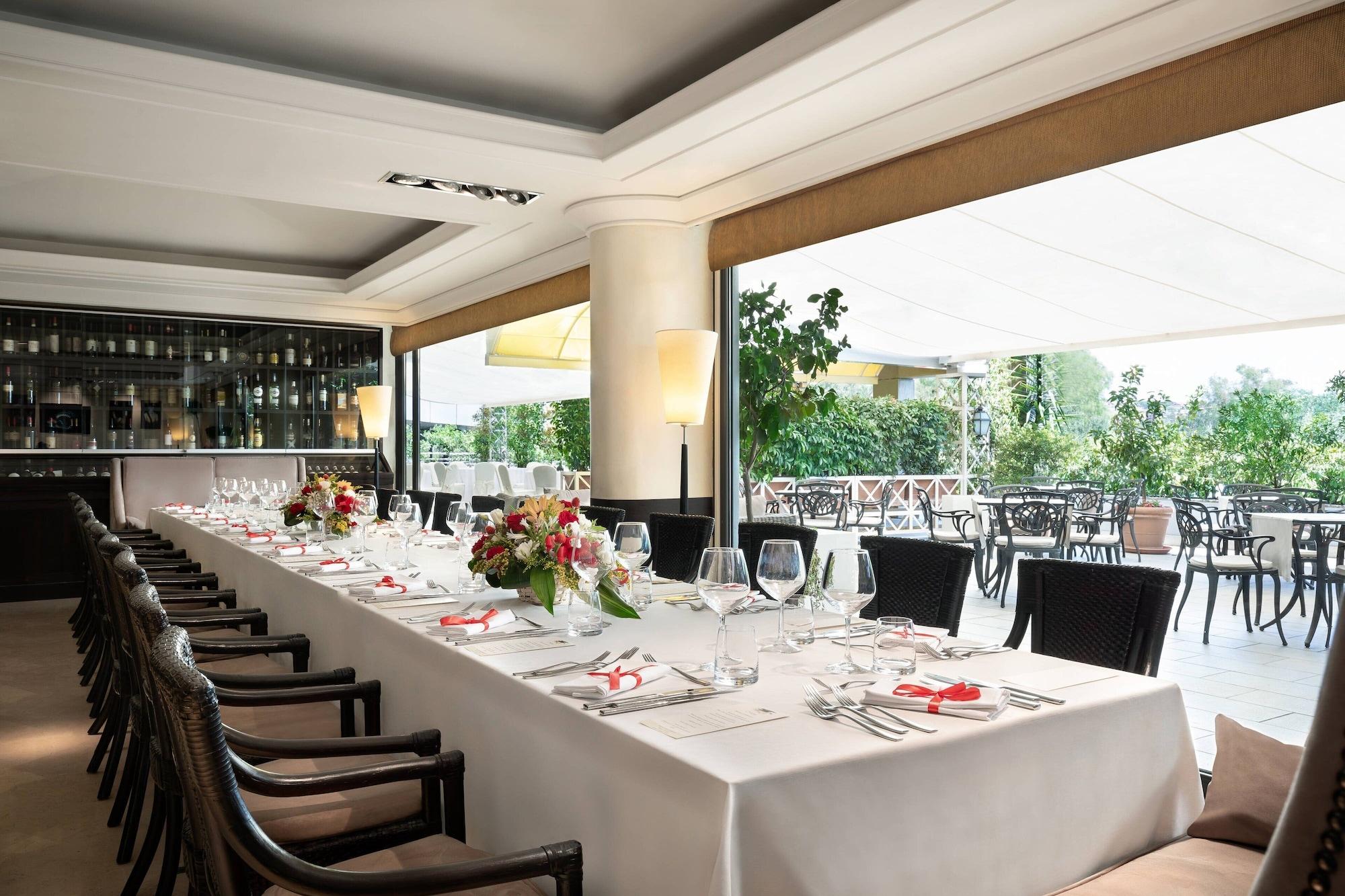 Restaurant Courtyard by Marriott Rome Central Park