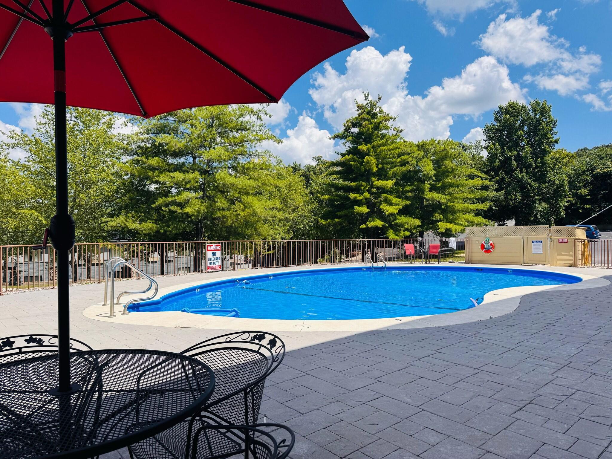 Vista Piscina Docker's Inn