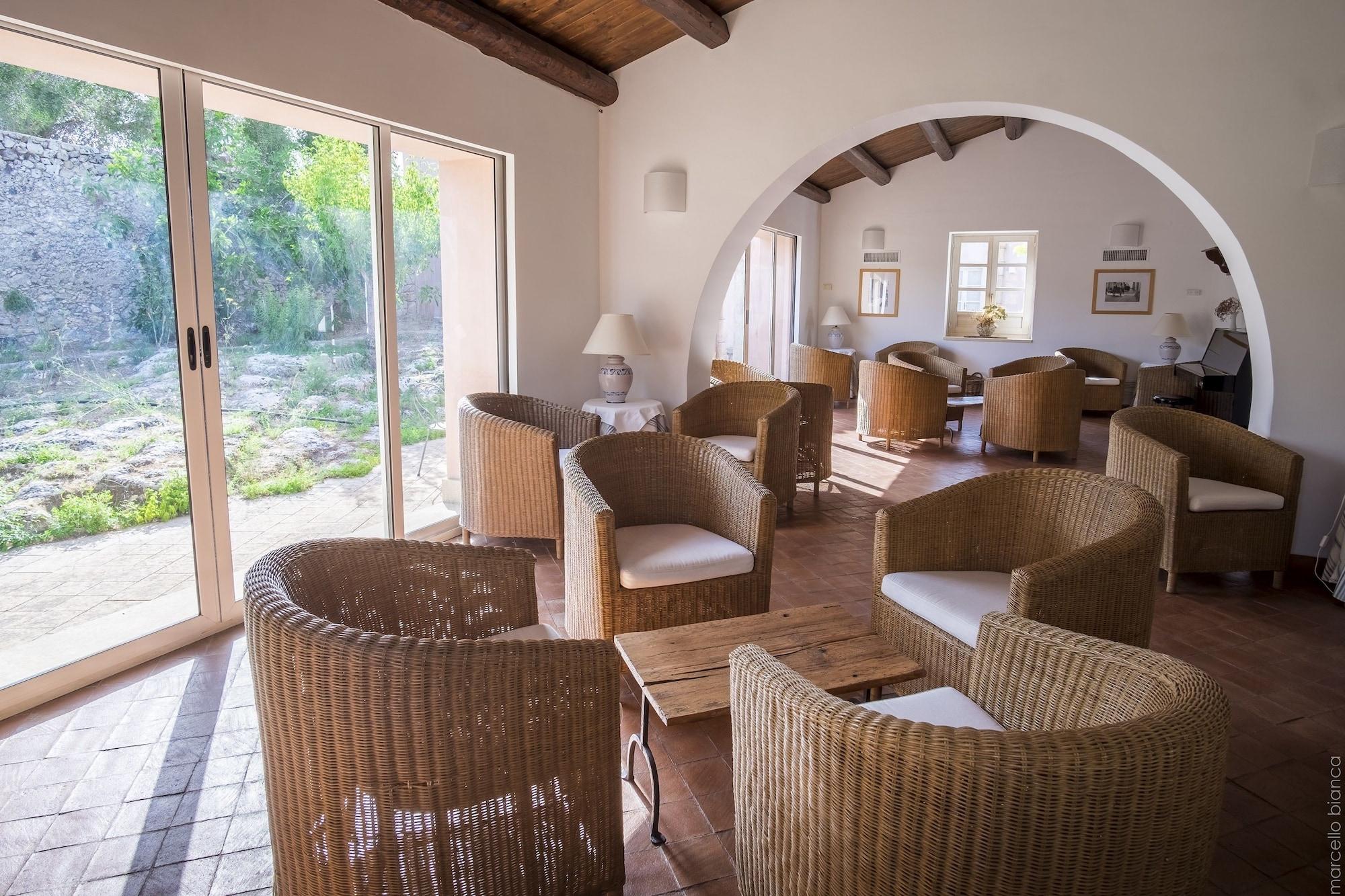 Vista Lobby Hotel Masseria degli Ulivi