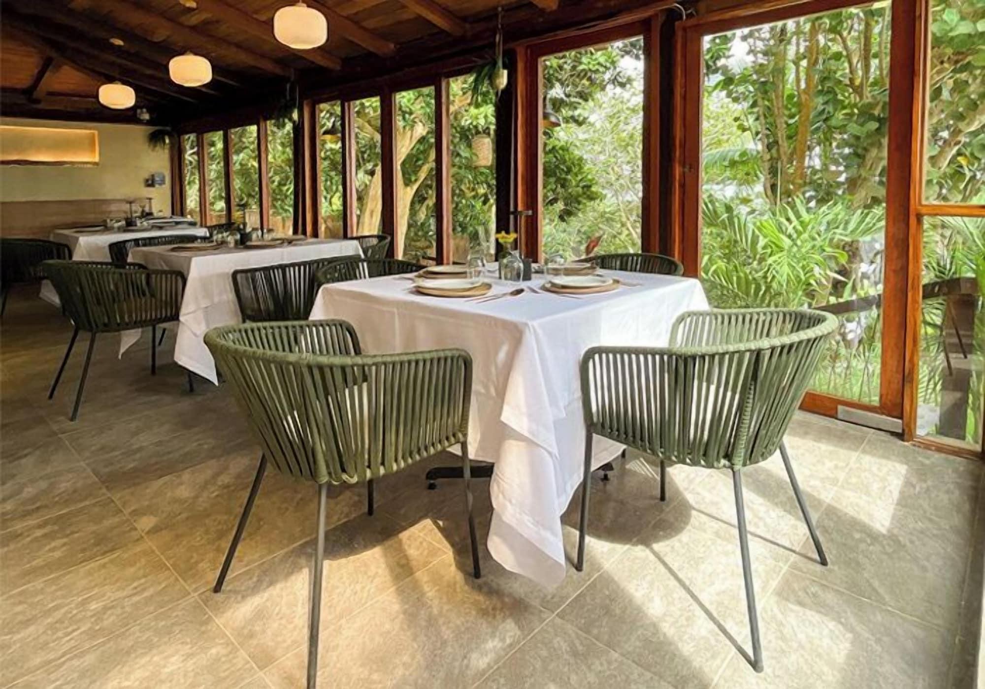 Restaurant Zelune Luxury Lagoon Resort Bacalar Adults only