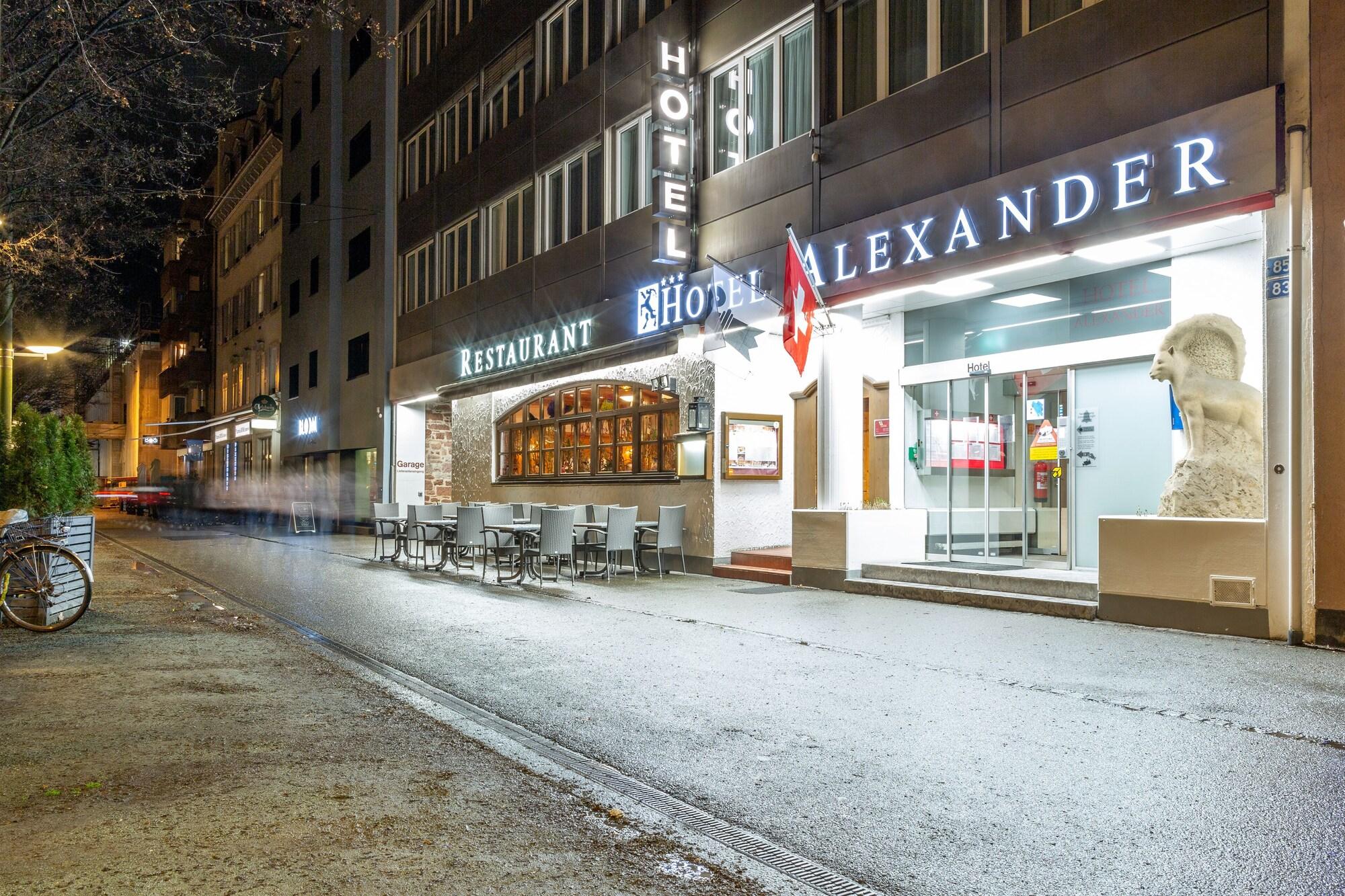Varios Hotel Alexander