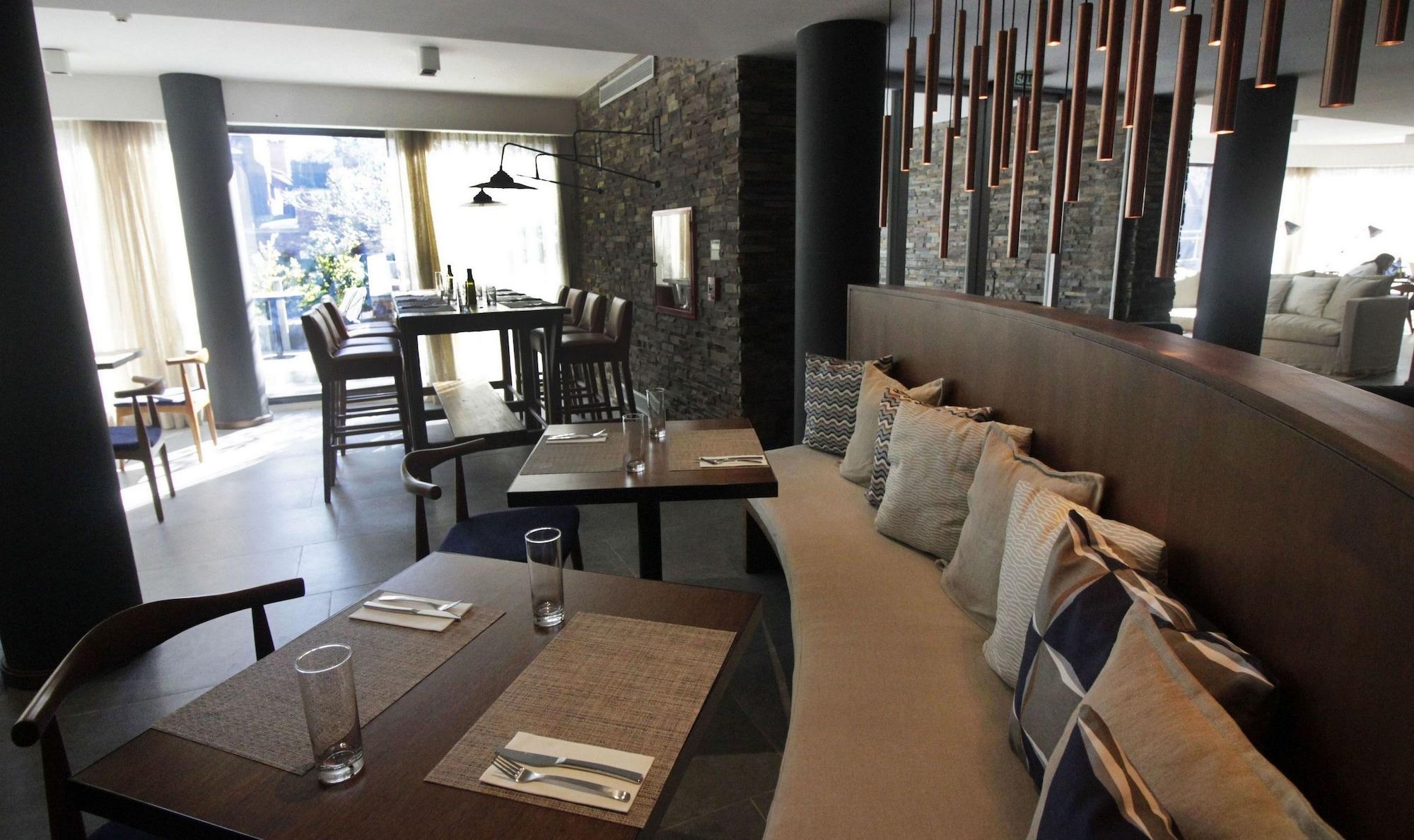 Restaurant Cottage Puerto Buceo City Hotel