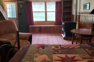 Alquiler Vacacional - The Mineshaft - Secluded Cabin with Trailer Parking