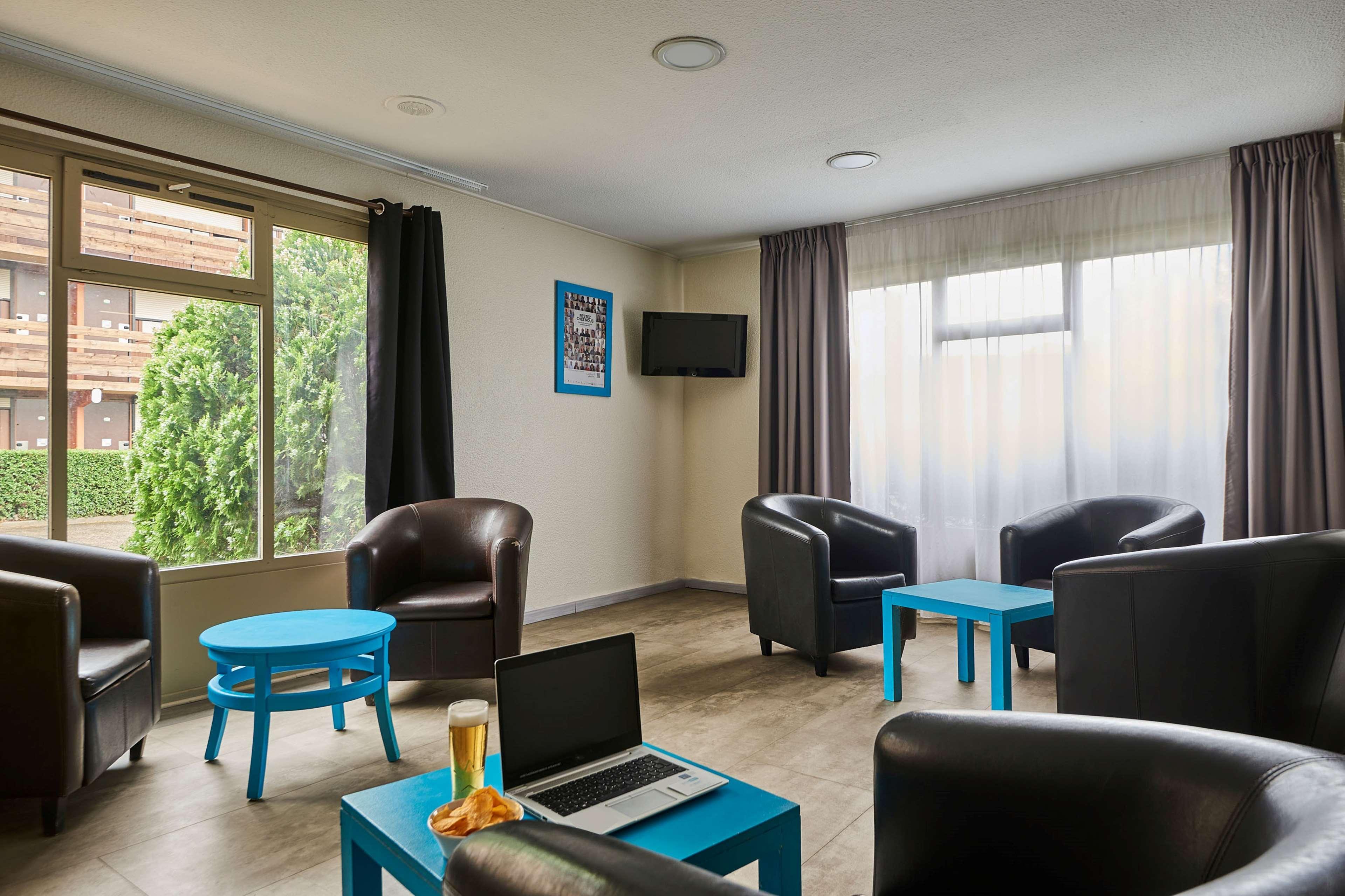 Vista Lobby Kyriad Direct Lyon Sud - Chasse Sur Rhône