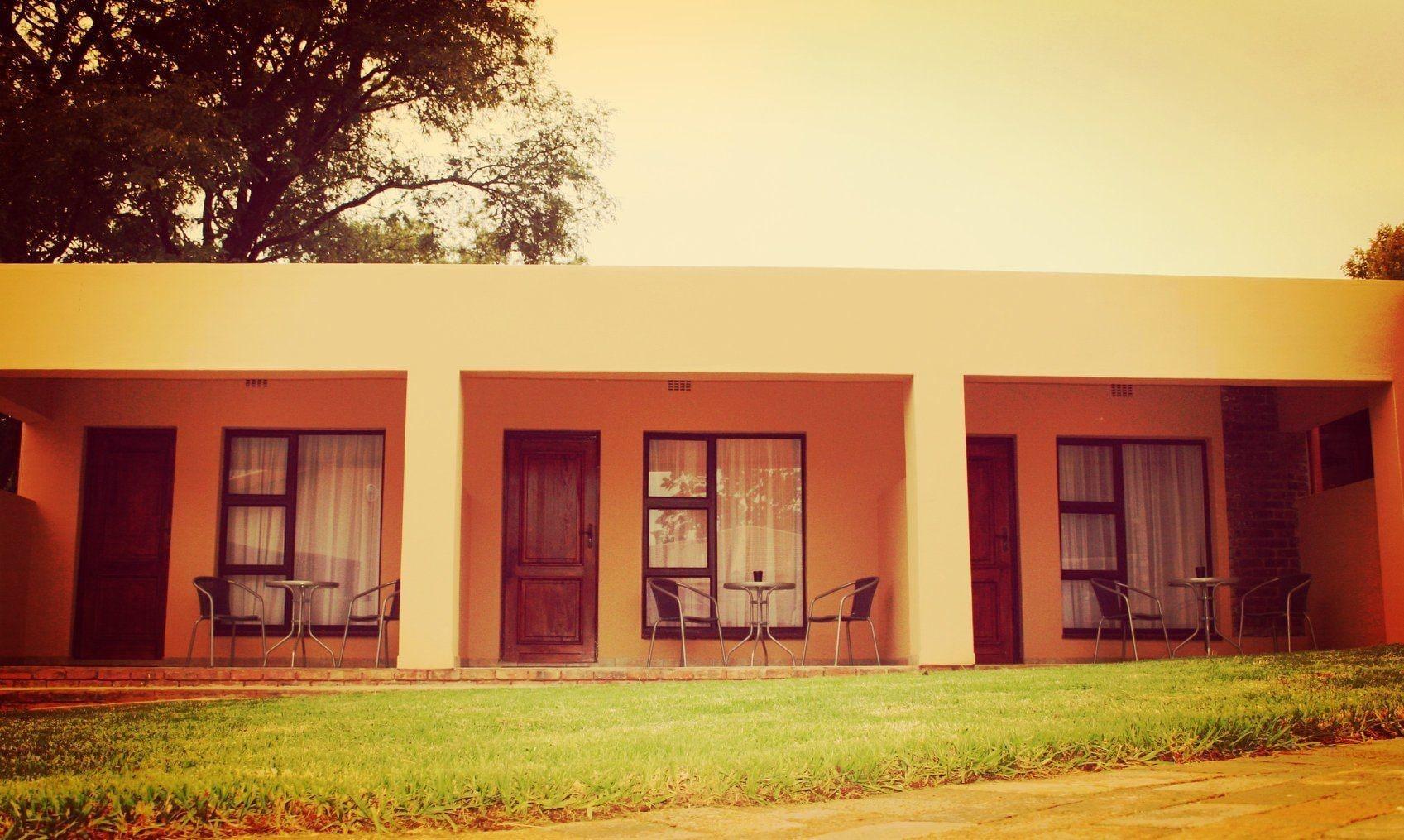 Varios New Haven Guest House