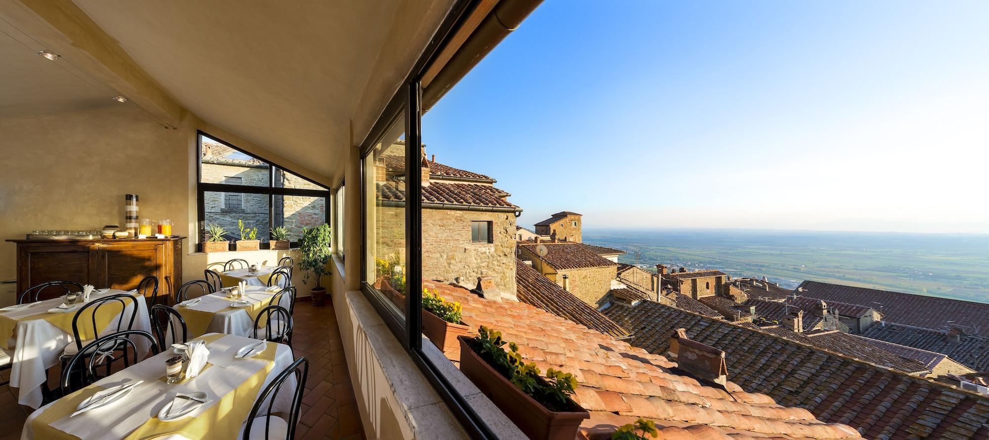 Varios Hotel Italia