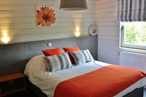 Alquiler Vacacional - Holiday Home in Jupille Near Forest Trails