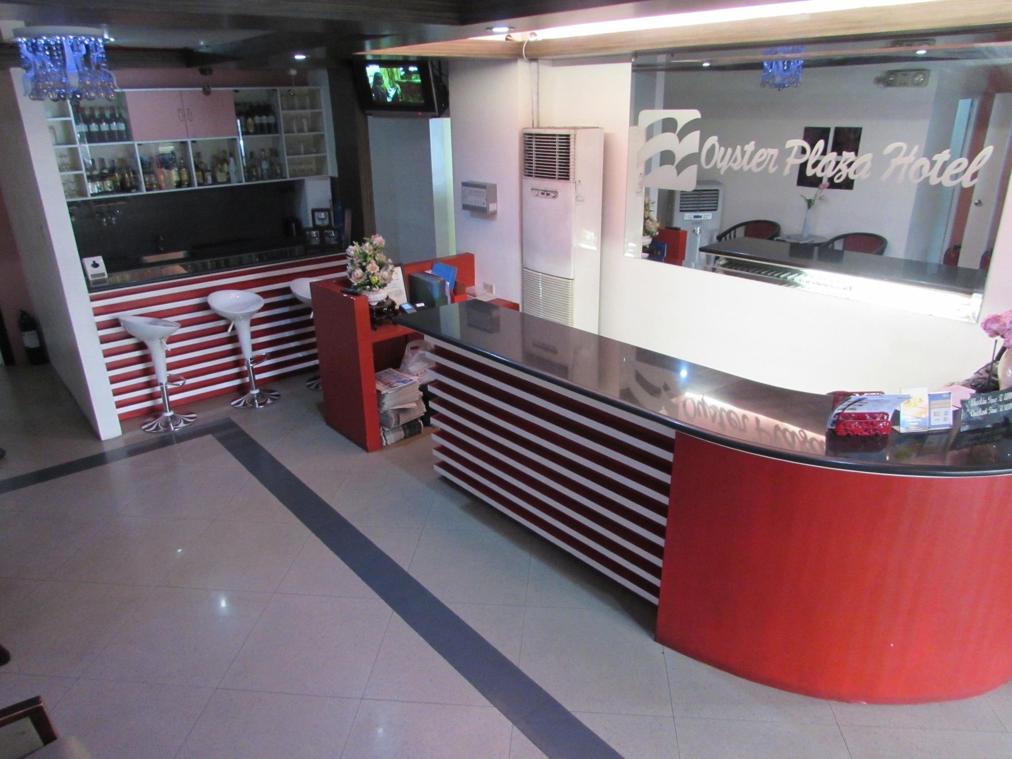 Bar/Salón Oyster Plaza Hotel
