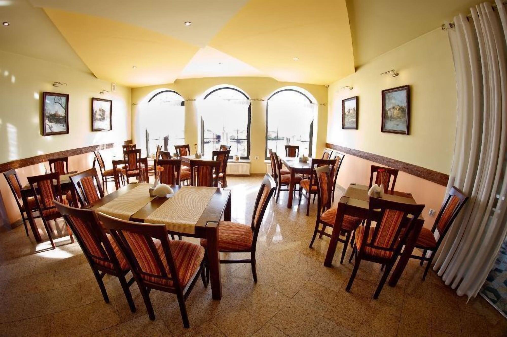 Restaurant Restauracja & Noclegi Grill Solo