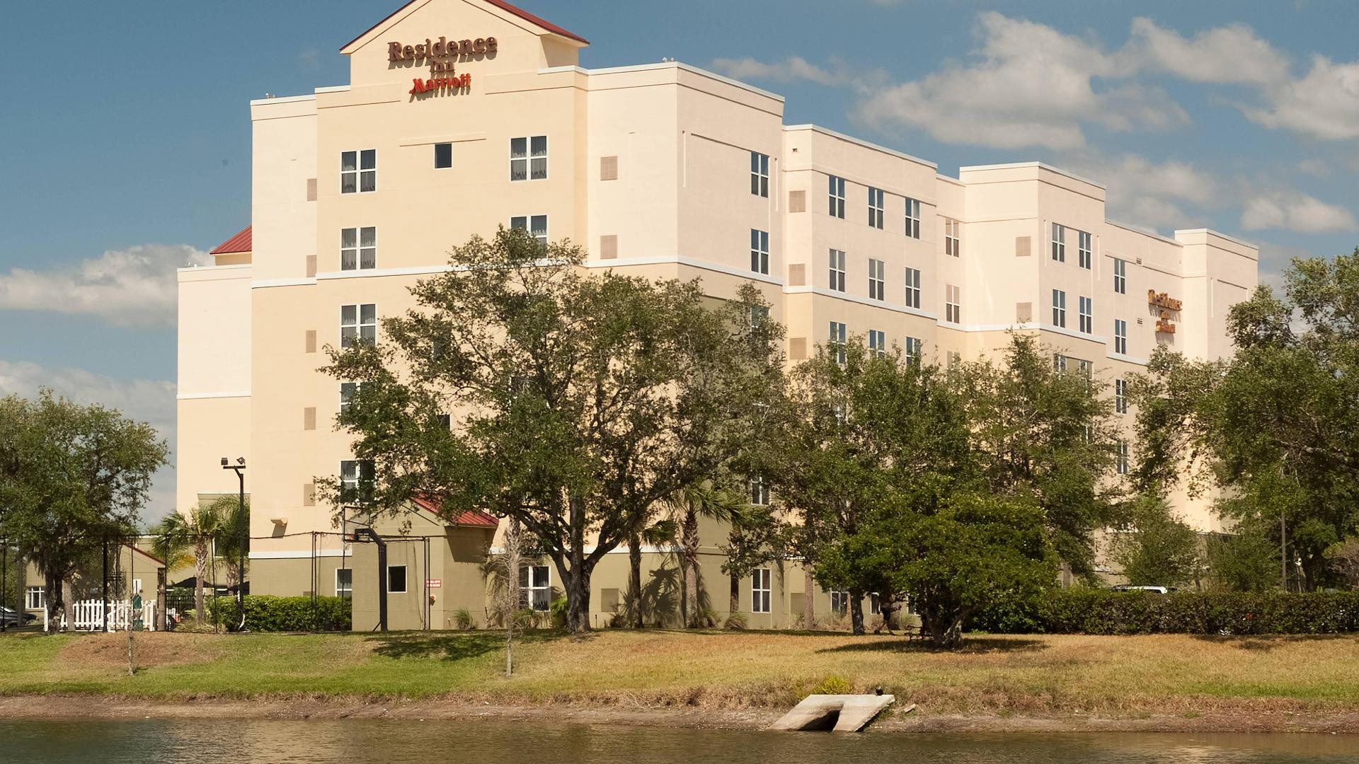 Vista Exterior Residence Inn by Marriott Orlando Airport