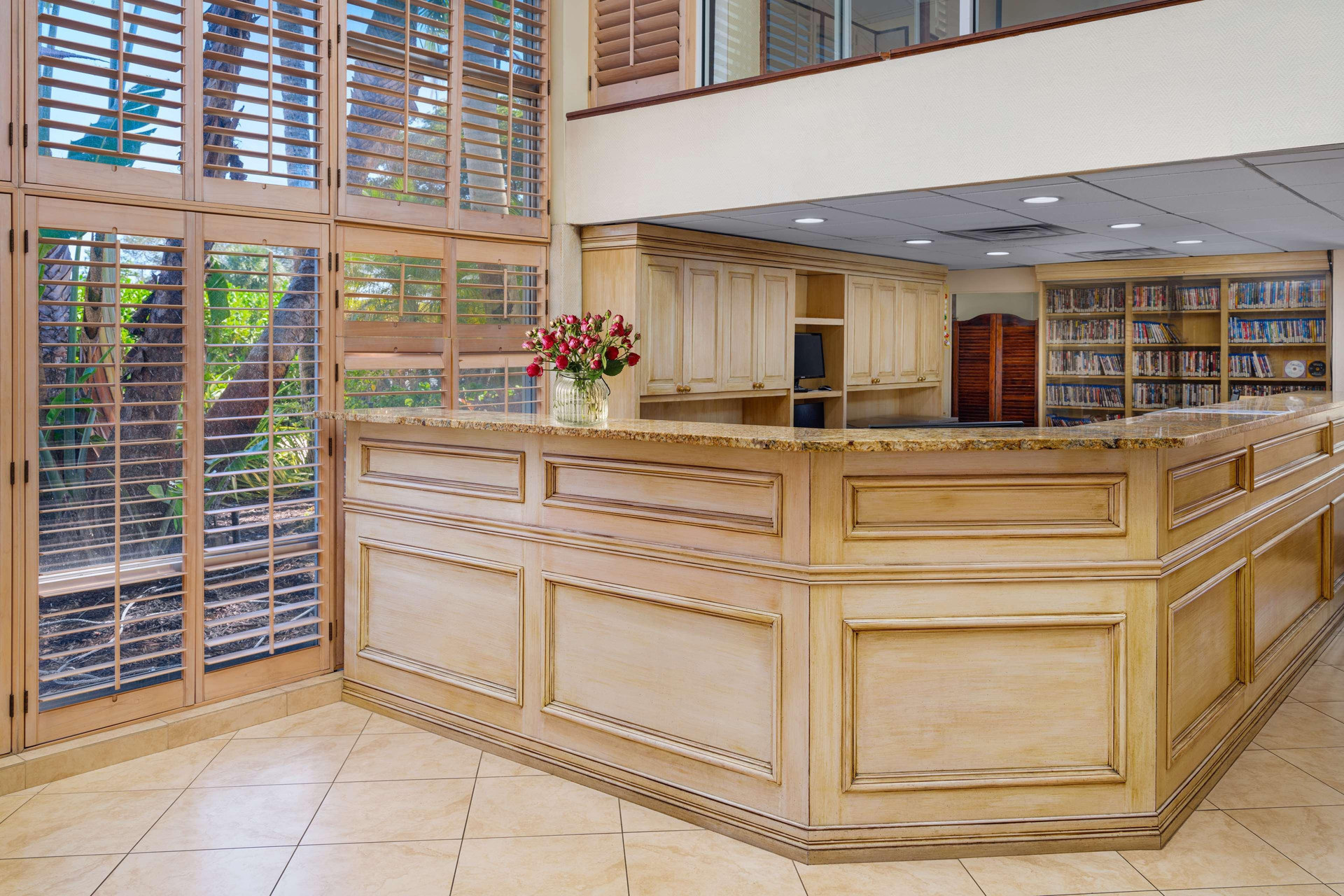 Vista Lobby Best Western Naples Inn & Suites
