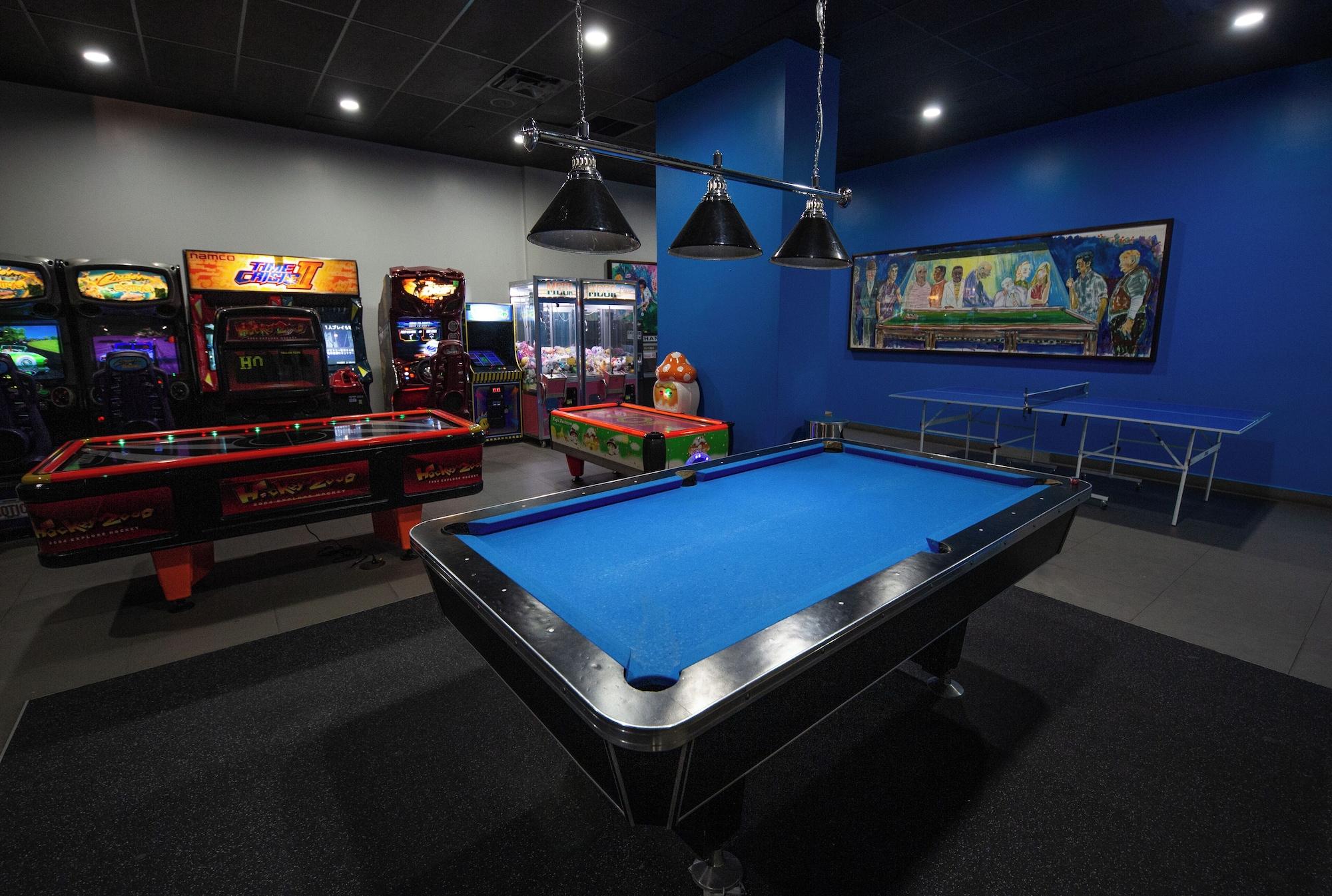 Instalaciones Recreativas ESJ Towers