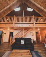 Alquiler Vacacional - North Pines Lodge Private Hot Tub Private Sauna and hiking trails!