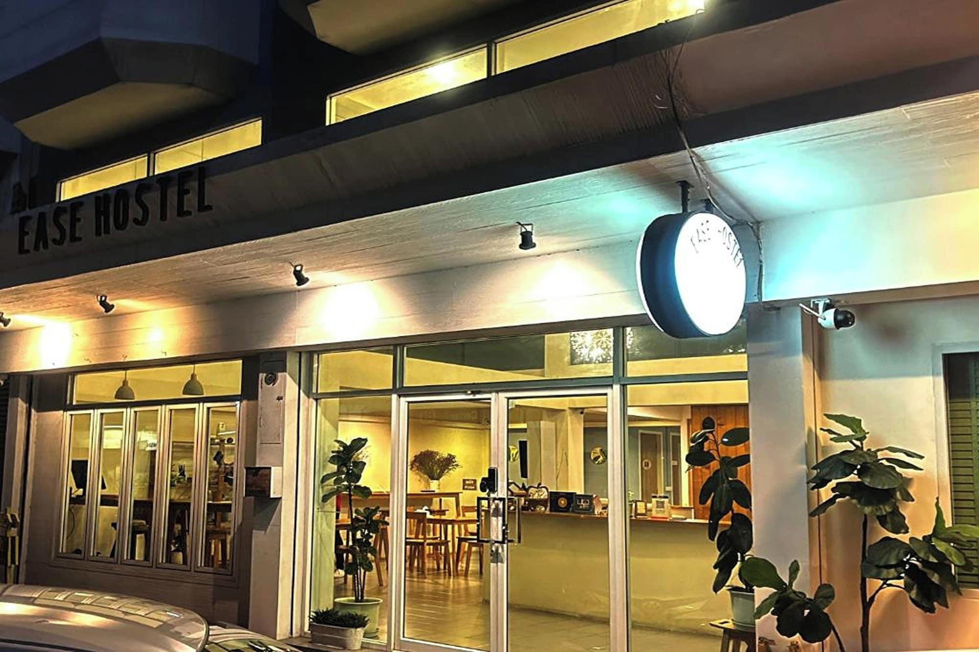 Vista Exterior Ease Hostel