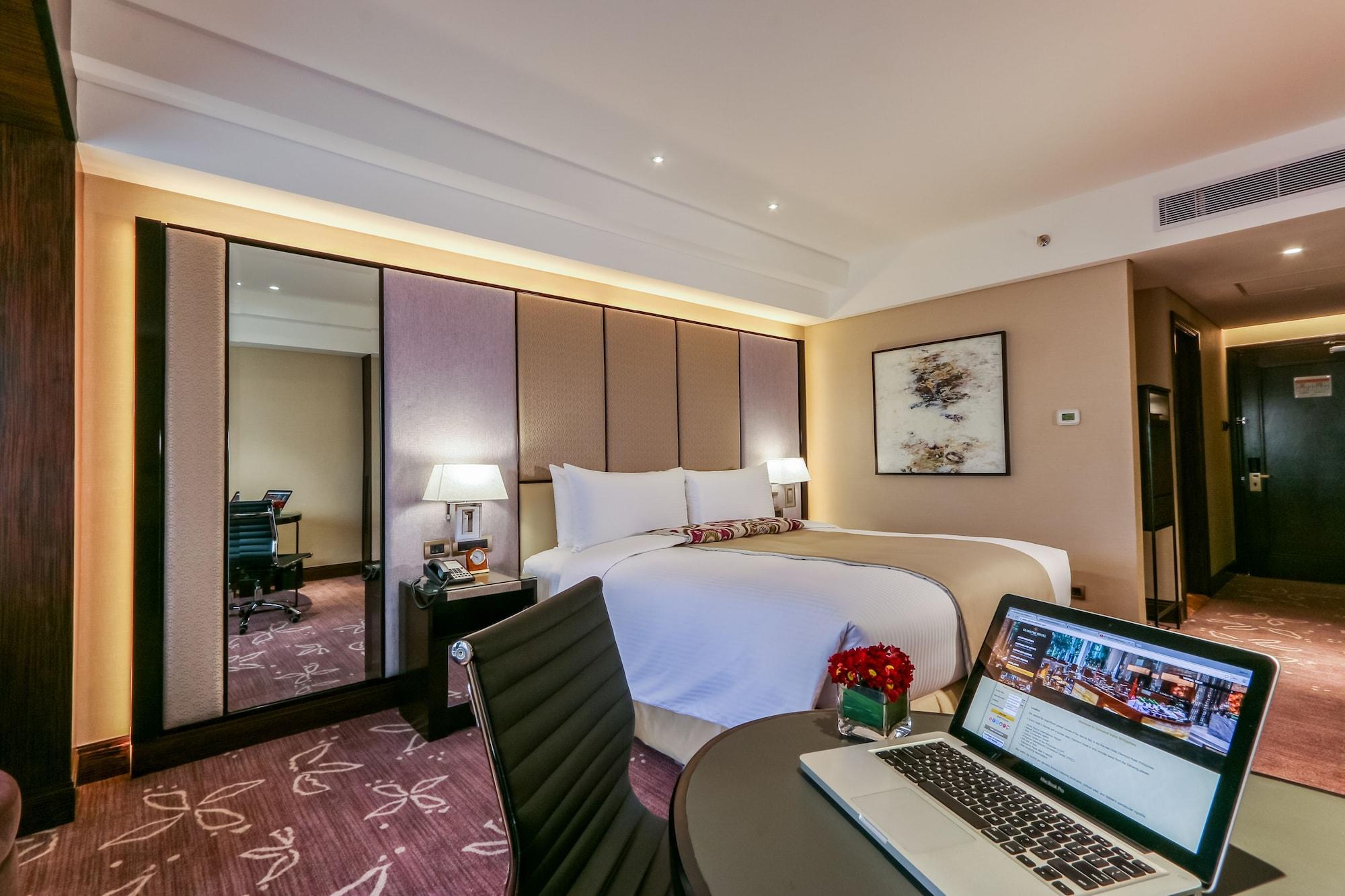 Habitación Diamond Hotel Philippines