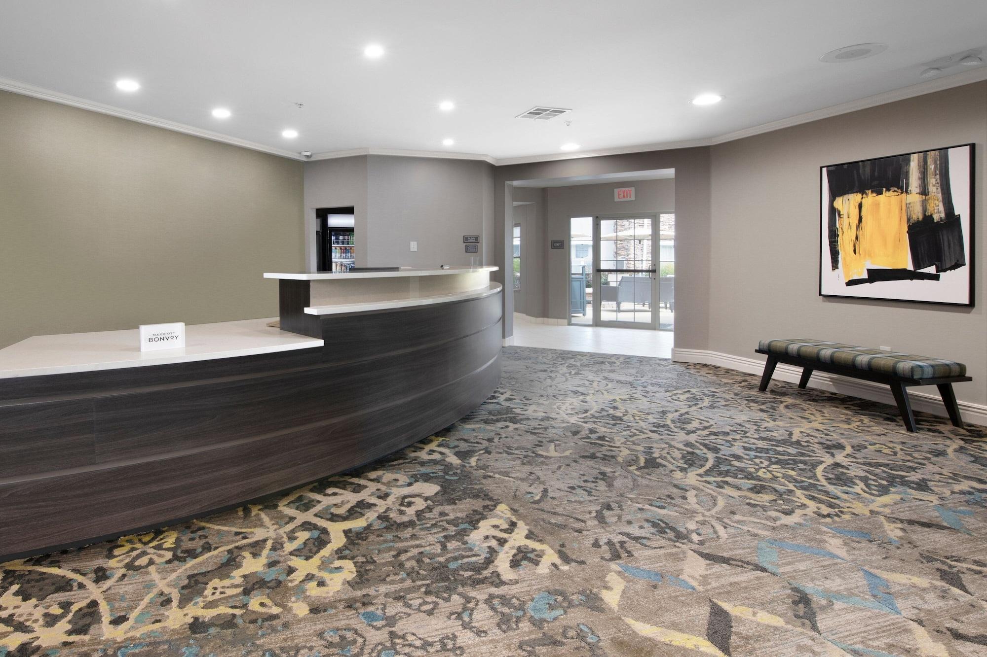 Vista Lobby Residence Inn by Marriott Rogers