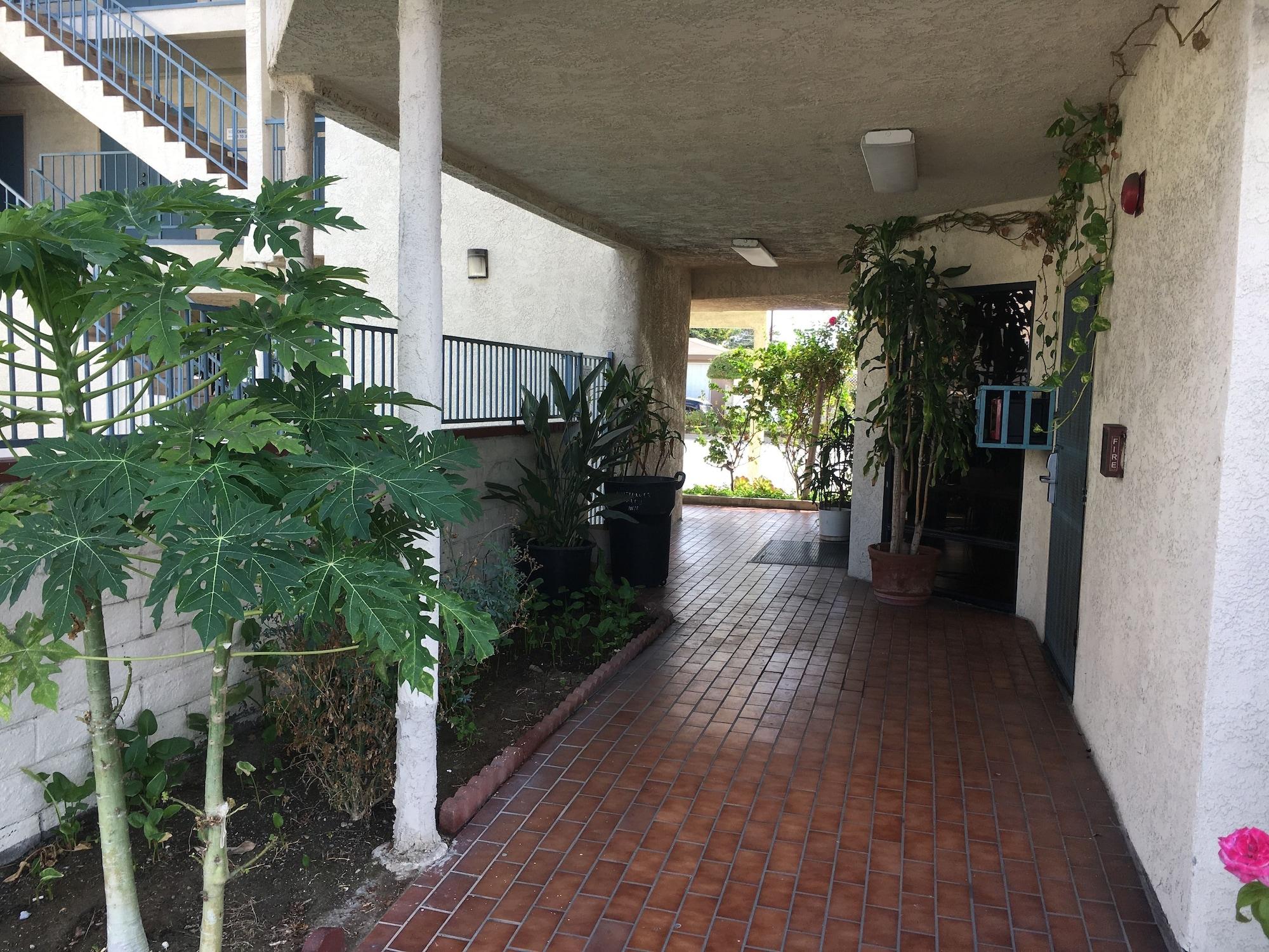 Comodidades del Alojamiento Bellflower Travel Inn