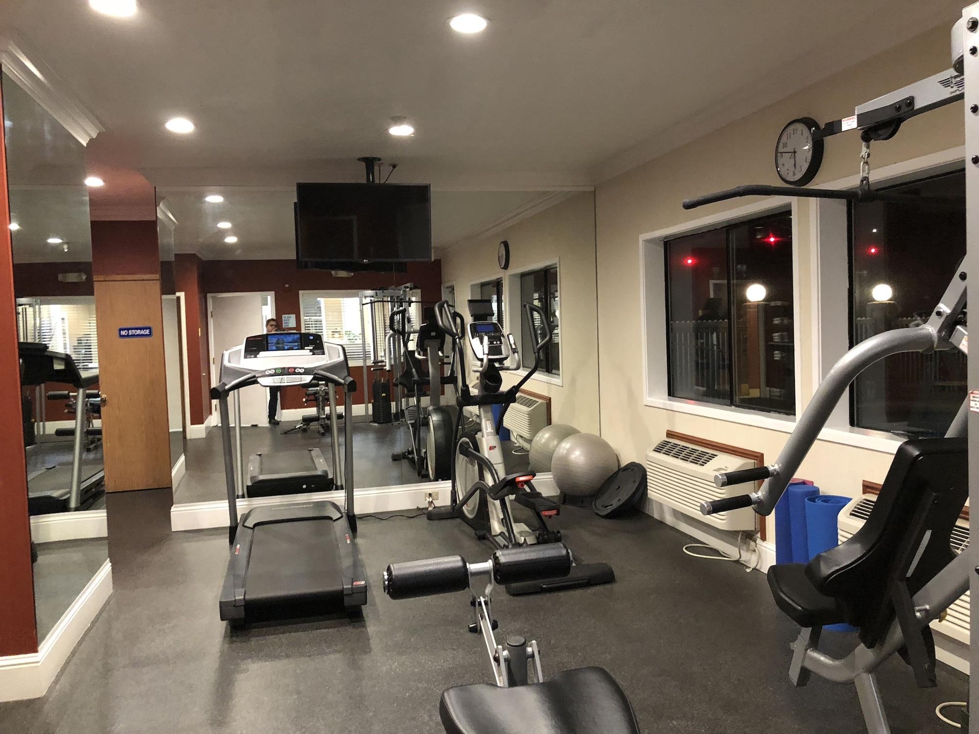 Instalaciones Recreativas Holiday Inn Express Hotel & Suites Corning by IHG