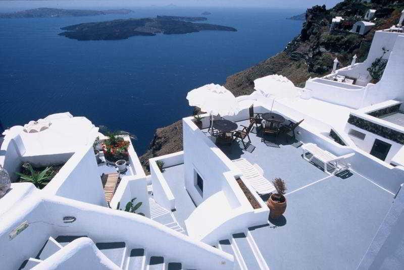 Vista Exterior Gorgona Villas