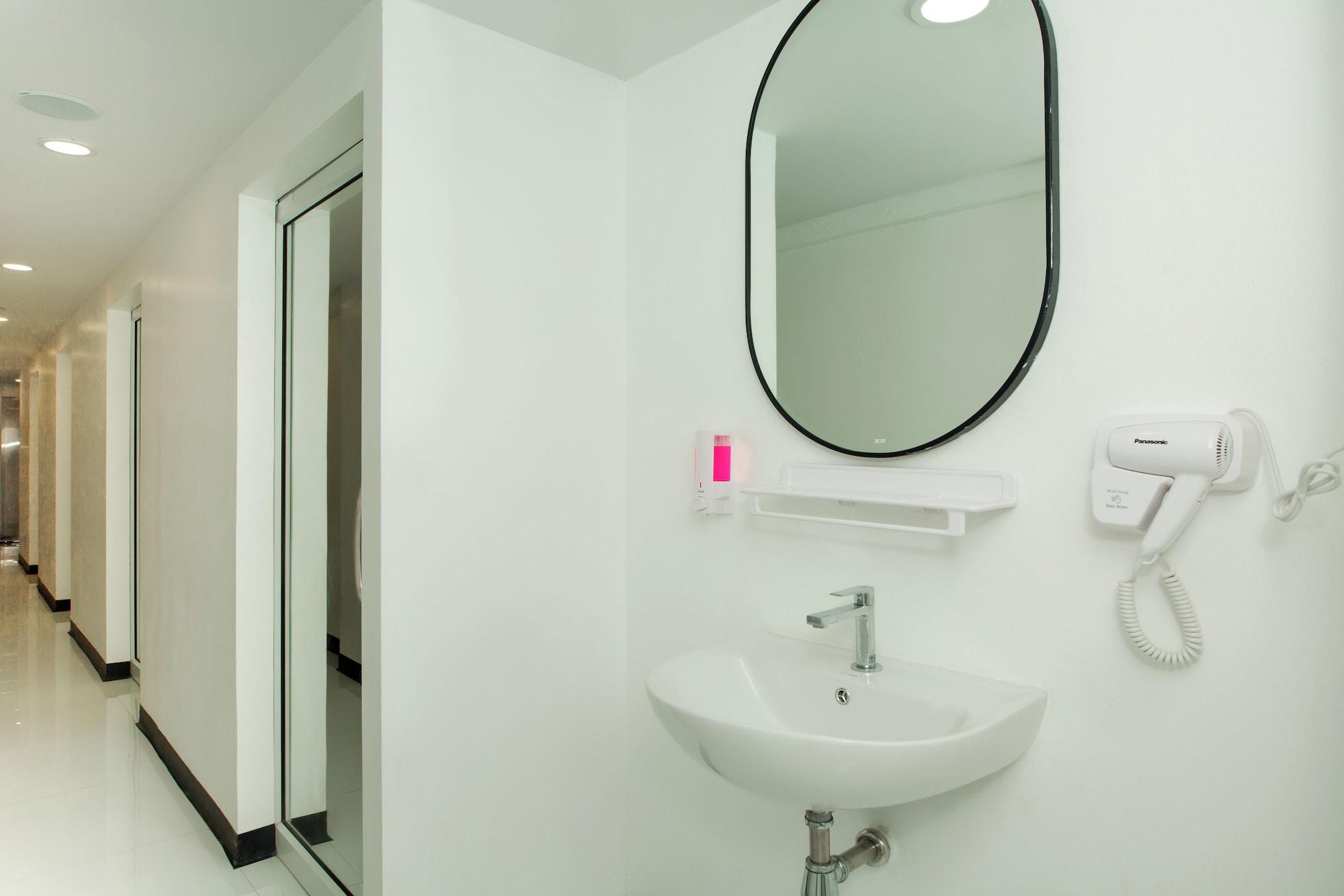 Equipamiento de Habitación The Hostel Era