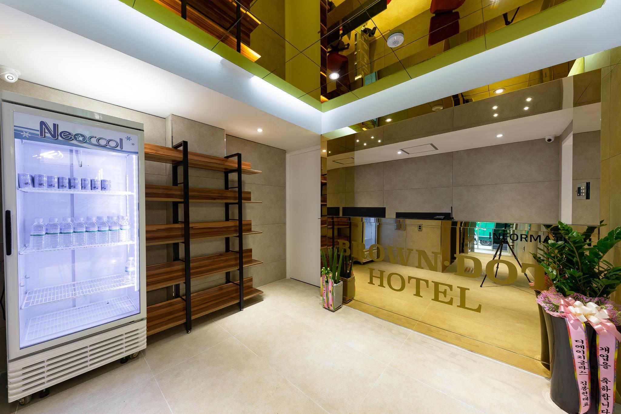 Vista Lobby Brown Dot Hotel Cheonan