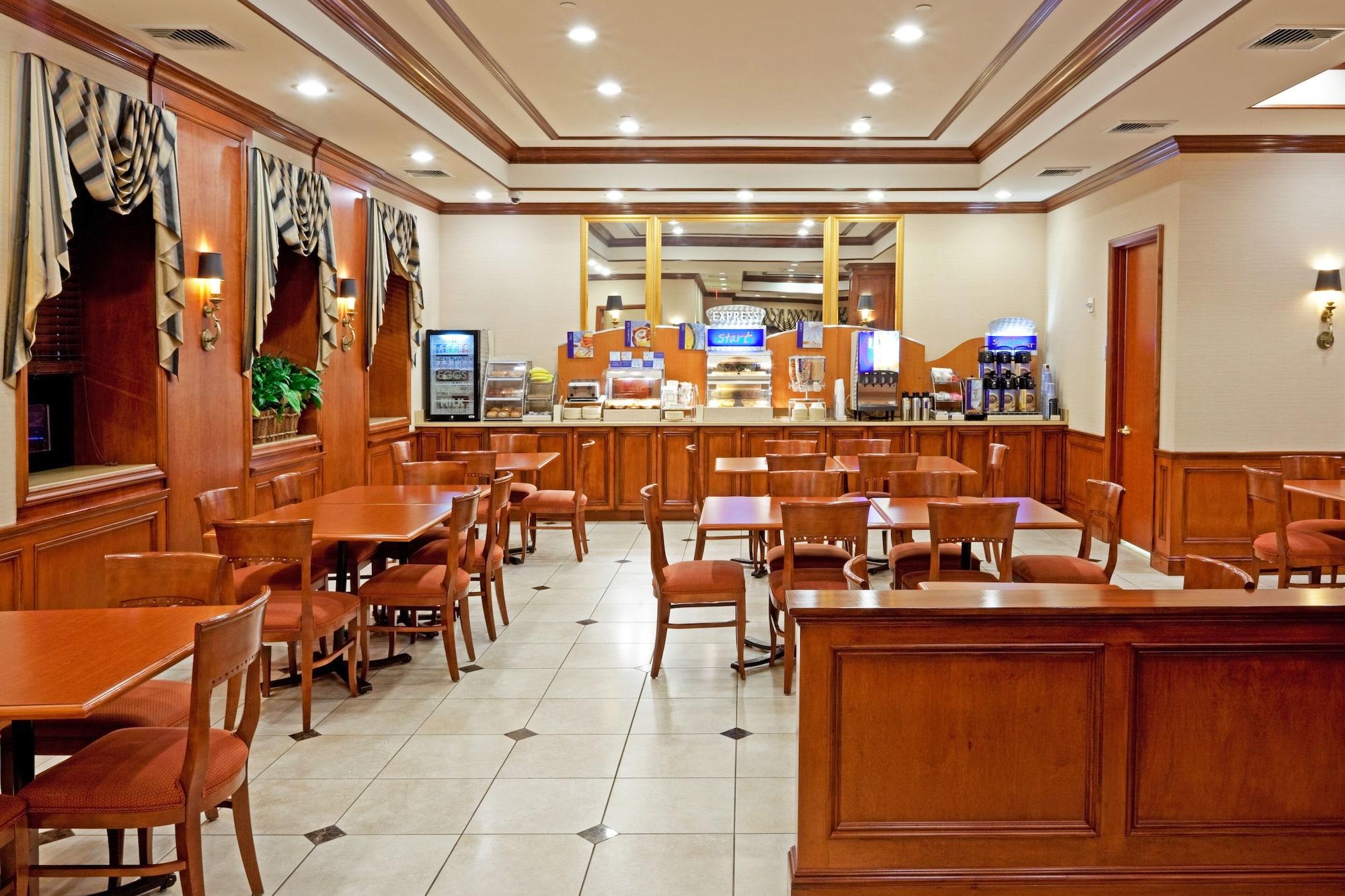 Restaurant Rockville Centre Hotel - JFK Airport