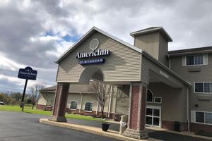 Alojamiento - AmericInn by Wyndham Maquoketa